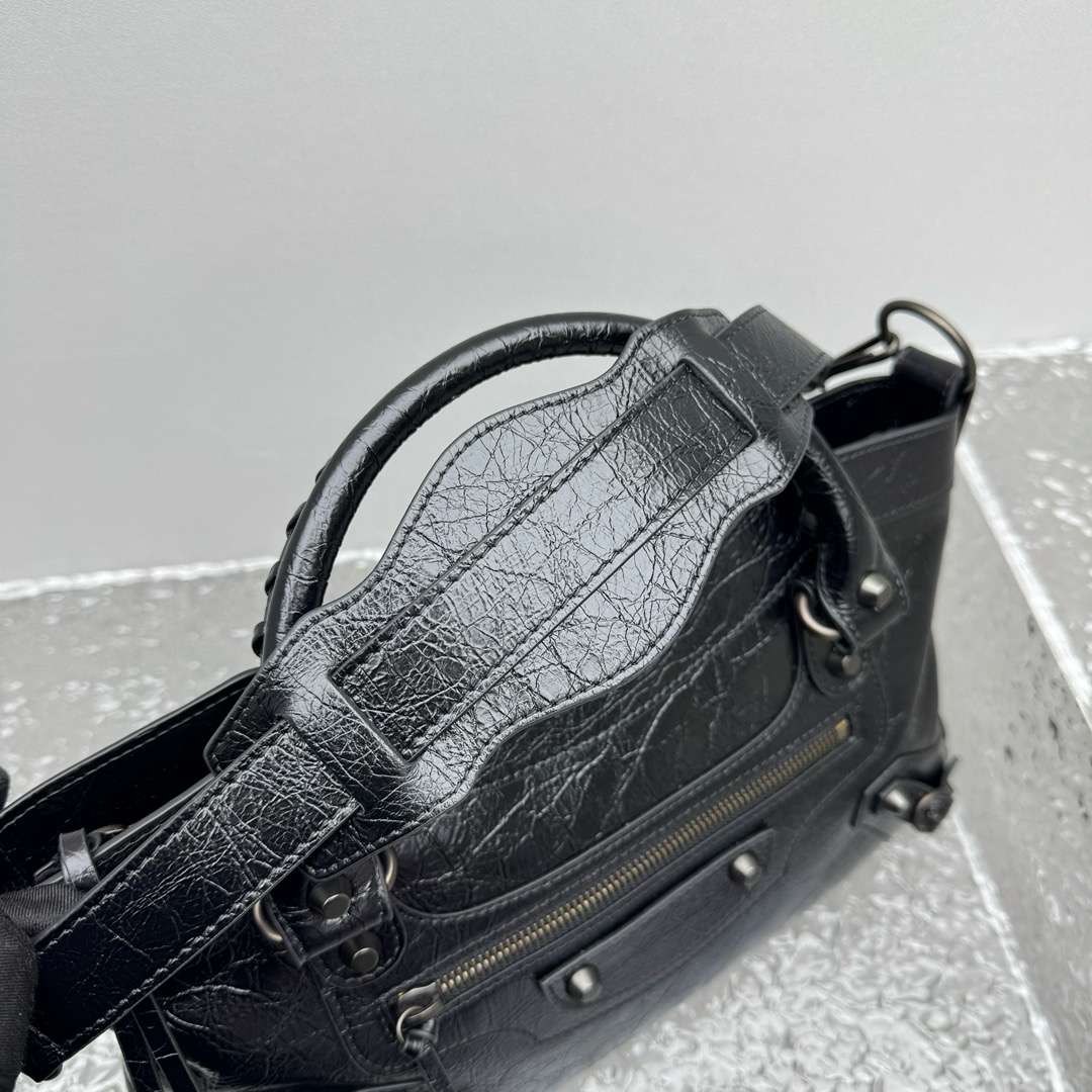 Balenciaga Style Black Top Handle Bag style reference detail image 7 from source 776279