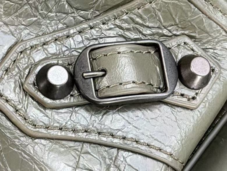 Balenciaga Style Green Leather Tote Bag style reference detail image 5 from source 776283