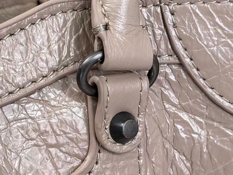 Balenciaga Style Beige Leather Tote Bag style reference detail image 7 from source 776284