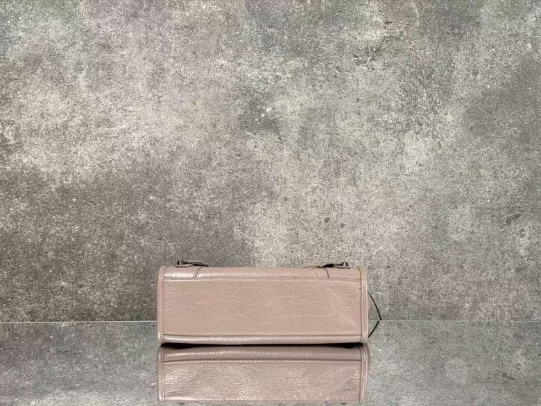 Balenciaga Style Beige Leather Tote Bag style reference detail image 4 from source 776284
