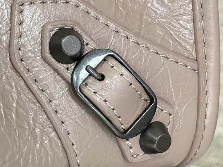 Balenciaga Style Beige Leather Tote Bag style reference detail image 6 from source 776284
