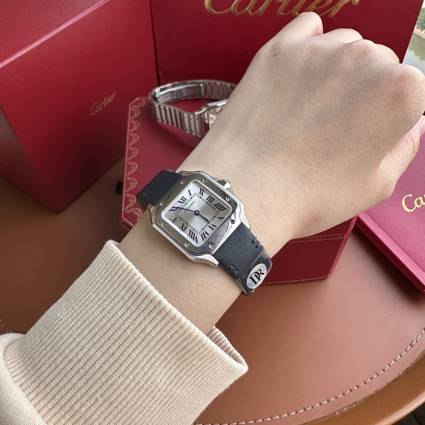 DR SANTOS de Cartier- WSSA0082 27mmx 34mm x7mm 1 - 2 3 smart-link 4 Cartier