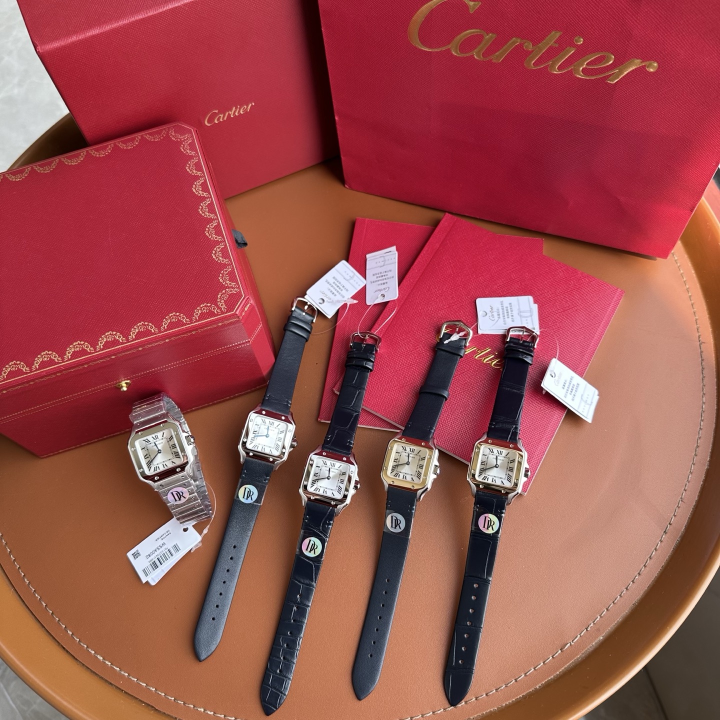 DR SANTOS de Cartier- WSSA0082 27mmx 34mm x7mm 1 - 2 3 smart-link 4 Cartier