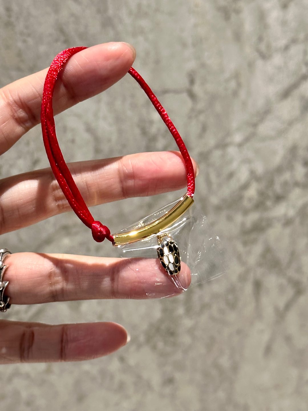 Bvlgari 宝格丽灵蛇手绳，本命年 ，男女情侣同款