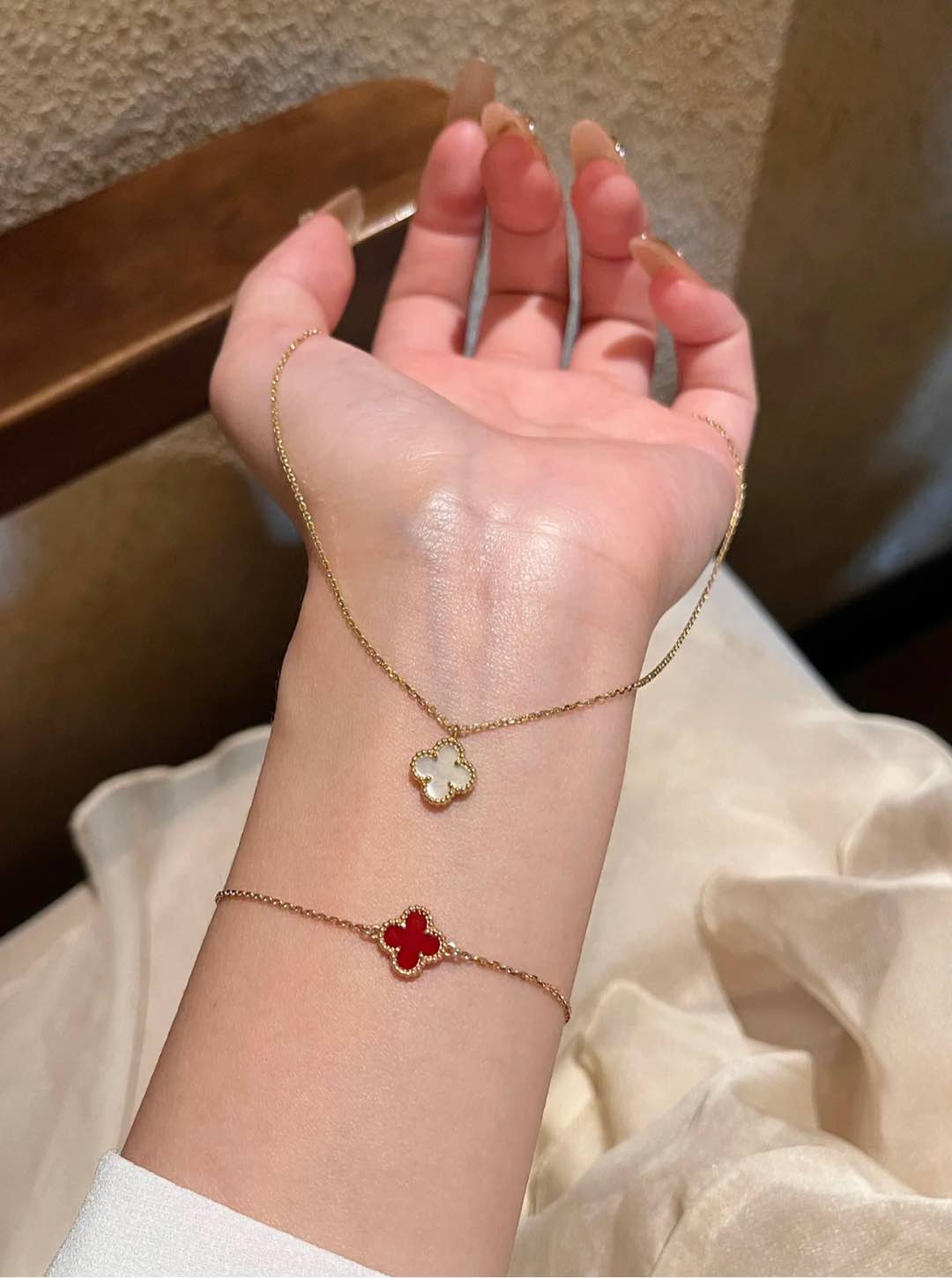 Van Cleef & Arpels Vca迷你单花手链项链