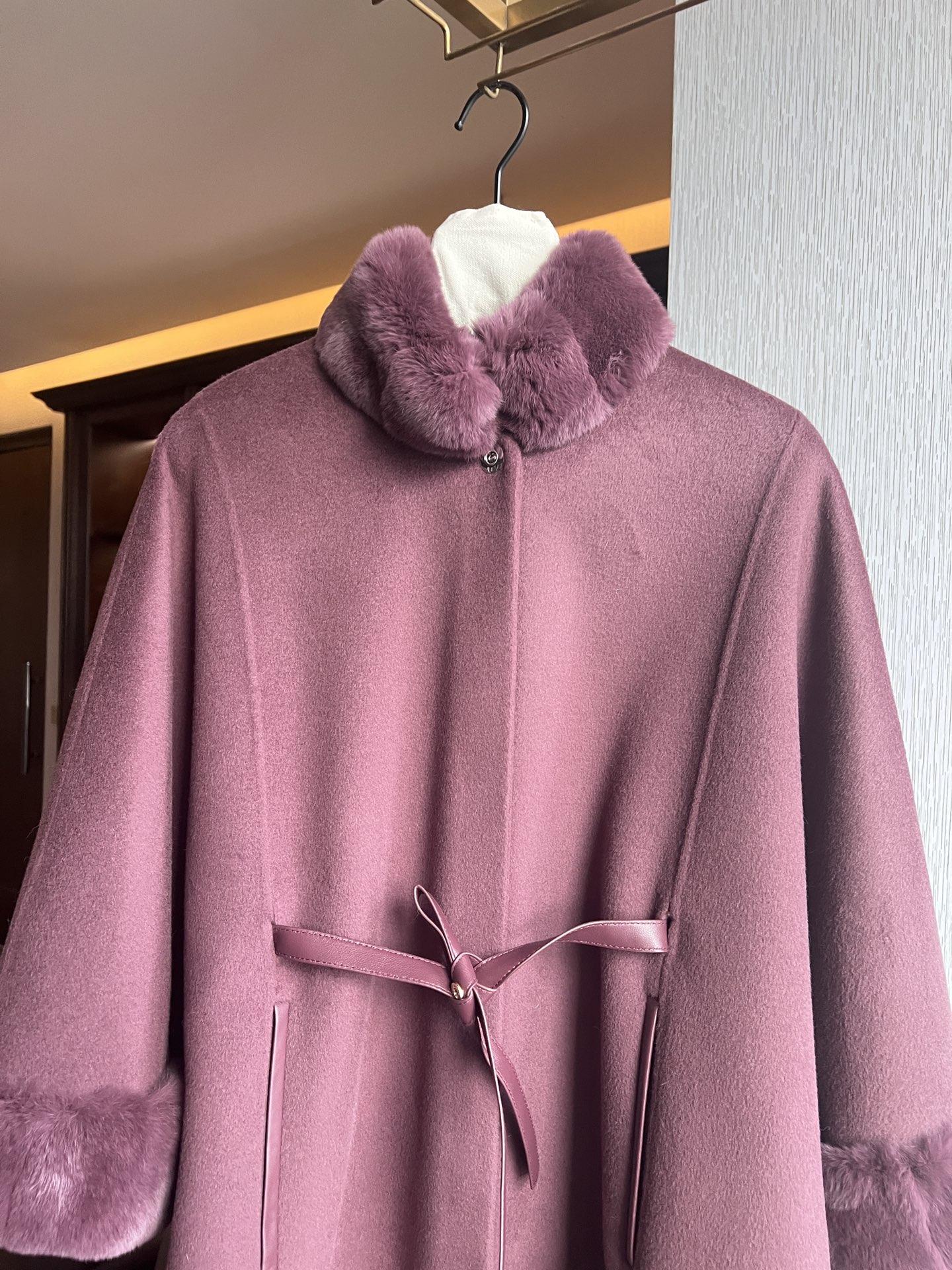 L P Salzburg Cashmere Cape with Lambskin Belt - Soft & Warm 5 i1757051757714 8852 0 9