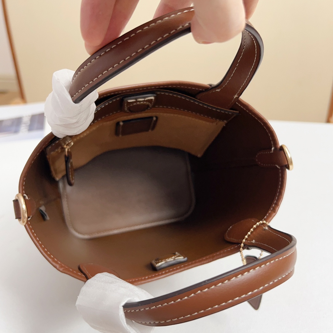 Hanna Bucket Bag / Crossbody Tote - Comprehensive 8