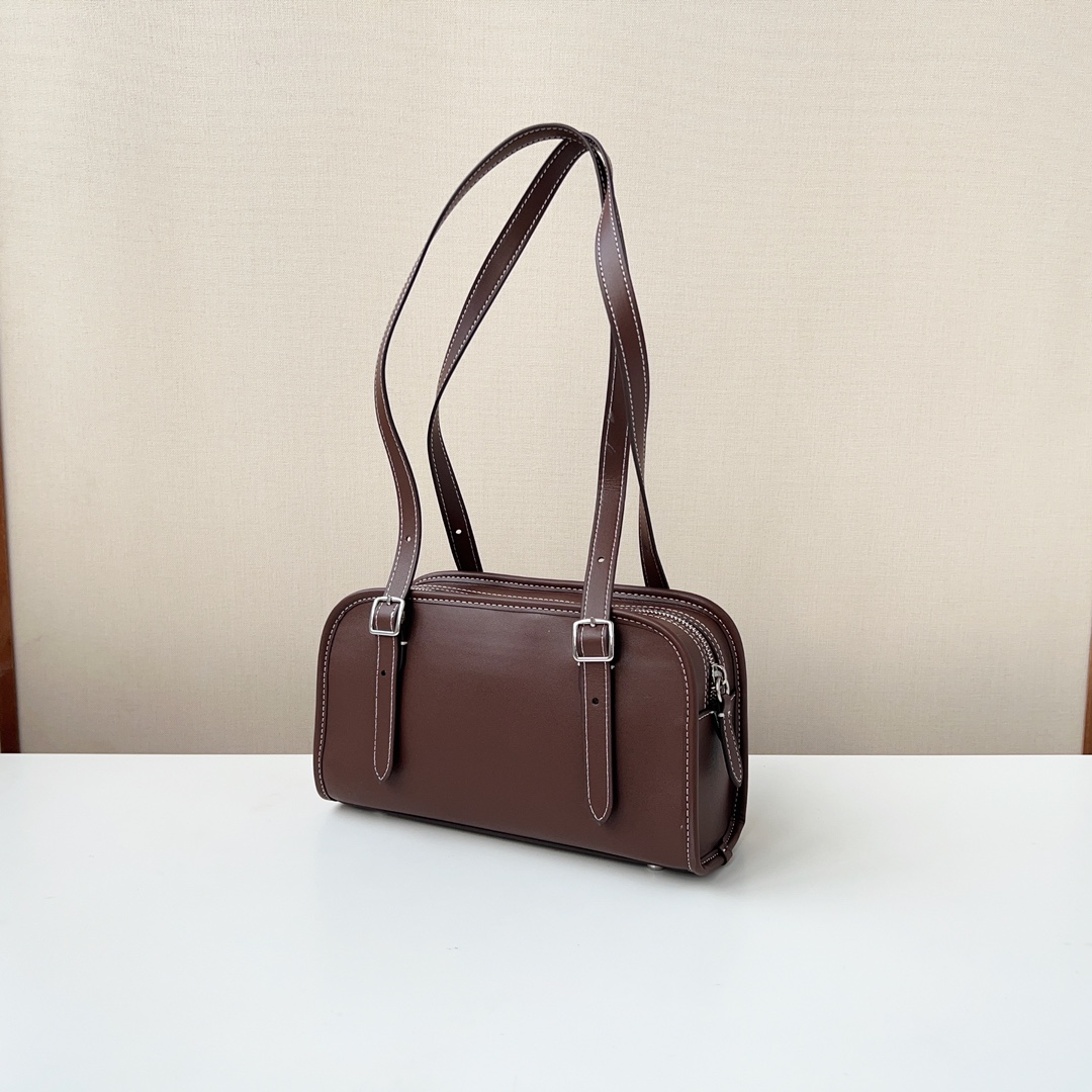 CM580 Swing Zip手袋 - 最新配色の洗練されたデザイン