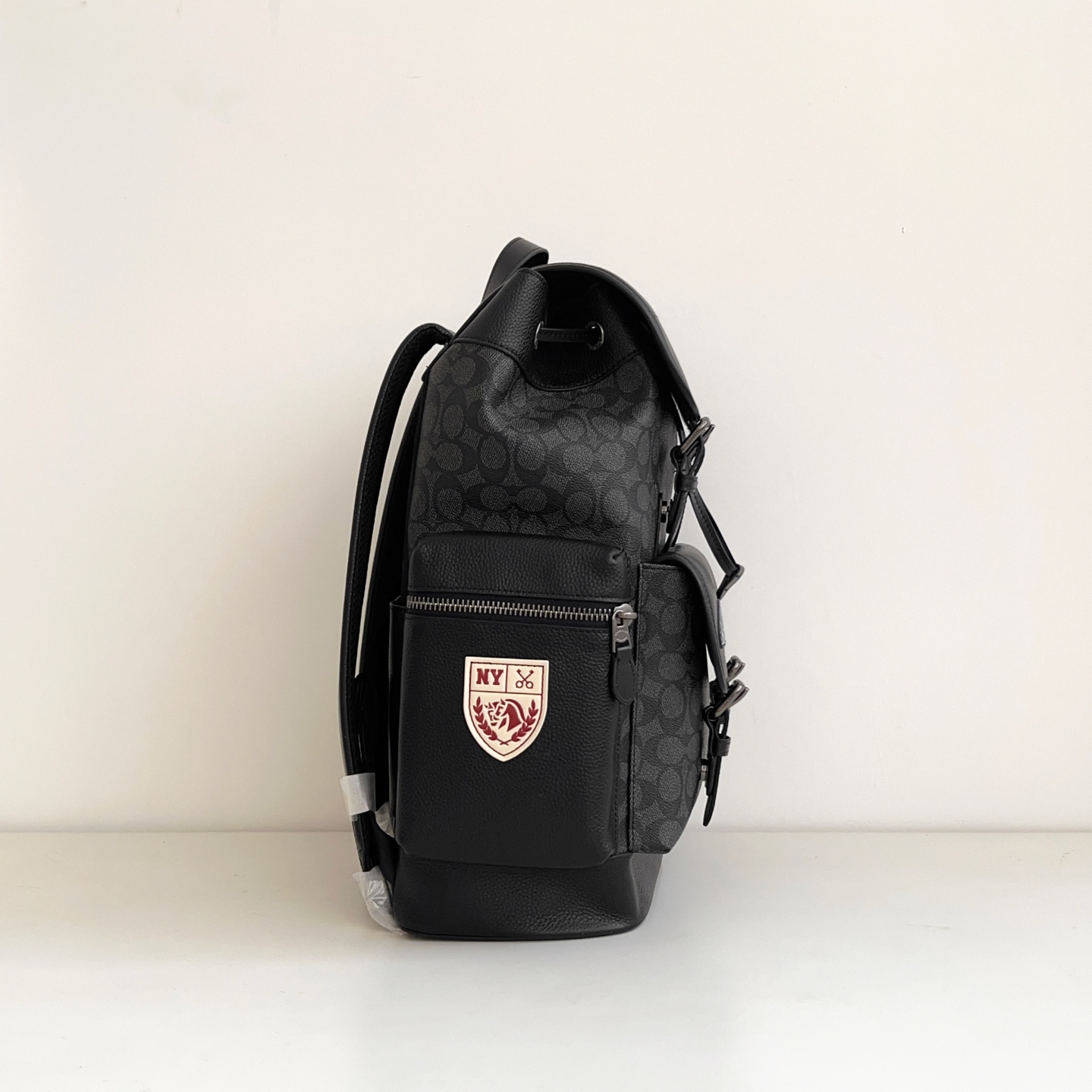 Coach 蔻家 双肩背包 新品CY818 Sprint 标志此款包采用的是牛皮革配织物内置拉链袋手机袋多功能袋内置数码产品袋拉绳和快速扣开合 织物衬里垂直长度8