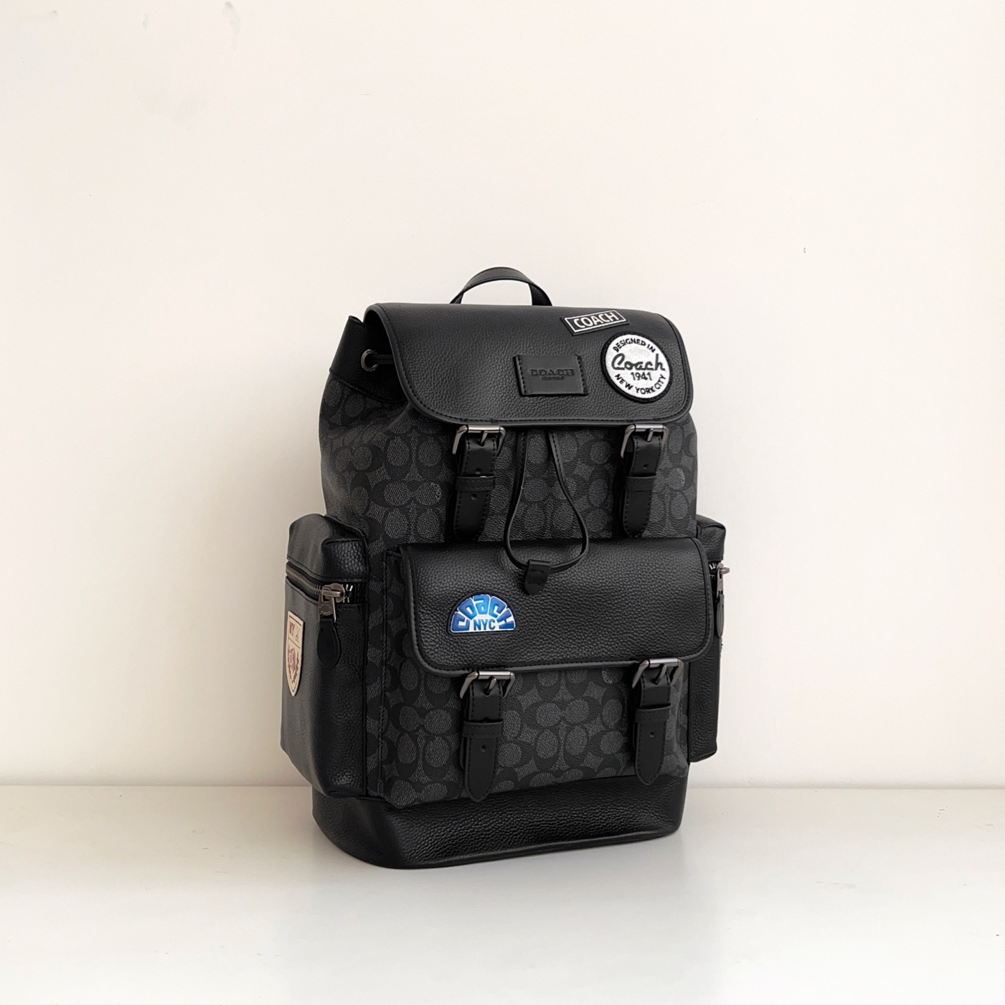 Coach 蔻家 双肩背包 新品CY818 Sprint 标志此款包采用的是牛皮革配织物内置拉链袋手机袋多功能袋内置数码产品袋拉绳和快速扣开合 织物衬里垂直长度8