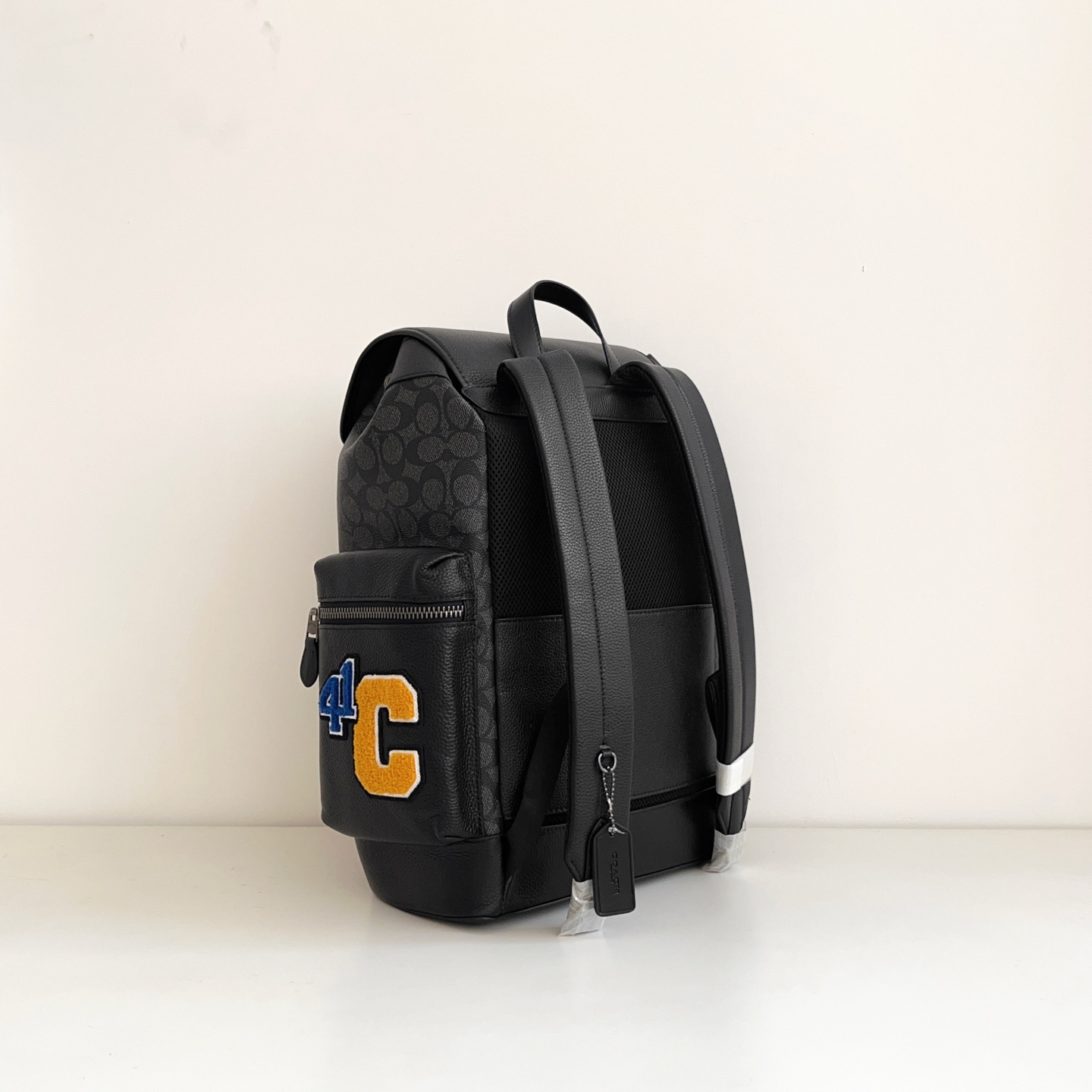 Coach 蔻家 双肩背包 新品CY818 Sprint 标志此款包采用的是牛皮革配织物内置拉链袋手机袋多功能袋内置数码产品袋拉绳和快速扣开合 织物衬里垂直长度8