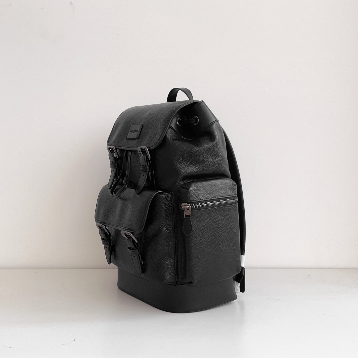 Coach 蔻家 男士背包 新品CT015 Sprint 标志此款包采用的是牛皮革配织物内置拉链袋手机袋多功能袋内置数码产品袋拉绳和快速扣开合 织物衬里垂直长度8