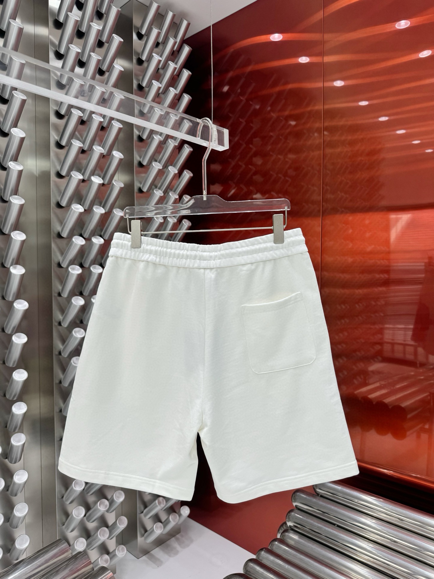 Louis Vuitton Vidal 2024 Boxing Shorts: Heavy Oxen Fabric, Gender-Neutral, Black & White Options - 图片 8