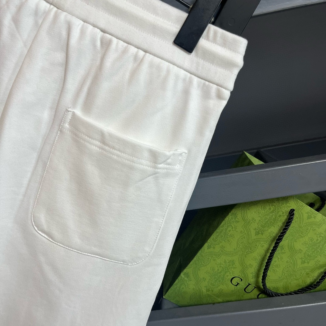 DIOR Dior 2024s: Heavy Oxen Fabric Shorts for Gender Equality in Black and White - 图片 9