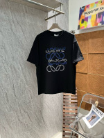 LOEWE 25SS Classic Dopasowanie kolorów T-shirt Nowy produkt! ! Styl jest dość młodzieńczy i energiczny! ! Seria haftu, która jest głównym celem nowego sezonu, przyjmuje wysoki standardowy standard drukowania i prasowania kolorów jest wygodny i miękki. Kolor: czarny biały rozmiar: S-xl (wersja systemu operacyjnego, 150 catties Wear M) 1 LOEWE 25SS Classic Dopasowanie kolorów T-shirt Nowy produkt! ! Styl jest dość młodzieńczy i energiczny! ! Seria haftu, która jest głównym celem nowego sezonu, przyjmuje wysoki standardowy standard drukowania i prasowania kolorów jest wygodny i miękki. Kolor: czarny biały rozmiar: S-xl (wersja systemu operacyjnego, 150 catties Wear M)