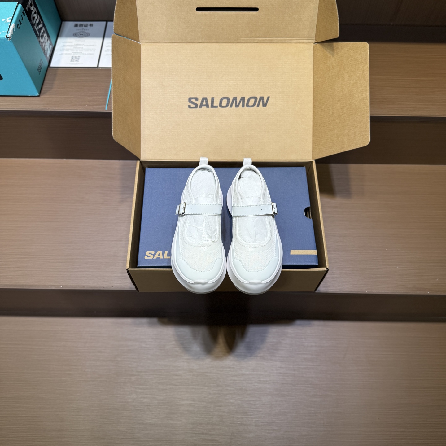 “CDG x SALOMONP High-Floor Black & White Leisure Shoes: Cozy, Soft, & Stylish” - 图片 2