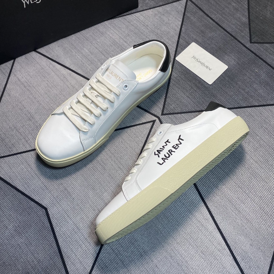 Yves Saint Laurent Leather Sneakers – Classic Style, Premium Quality 3 i1750009658 4039 1