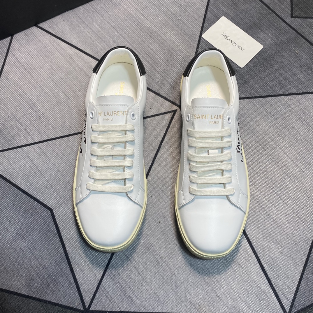 Yves Saint Laurent Leather Sneakers – Classic Style, Premium Quality 5 Yves Saint Laurent Leather Sneakers – Classic Style, Premium Quality