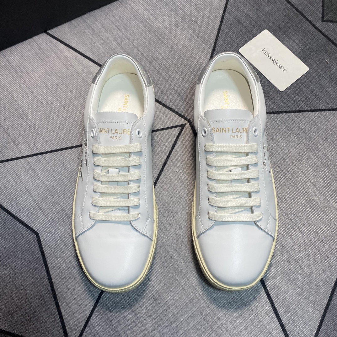 Yves Saint Laurent Leren Sneakers - Stijlvol, Comfortabel & Tijdloos Design
