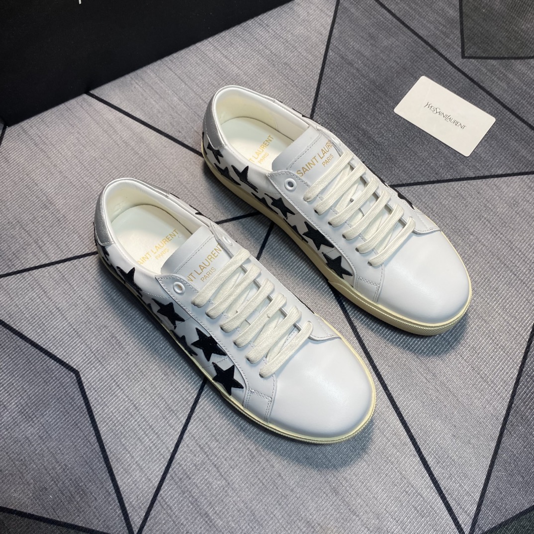 Yves Saint Laurent White Leather Sneakers with Black Star Embroidery 4 i1750010351 4022 2