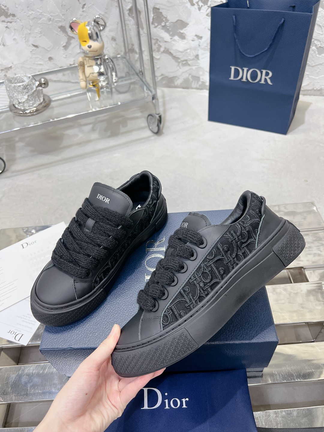 Dior B33 Series Unisex Casual Sneakers in Gray Leather with CD Diamond Canvas 4 a1698336363666 0077
