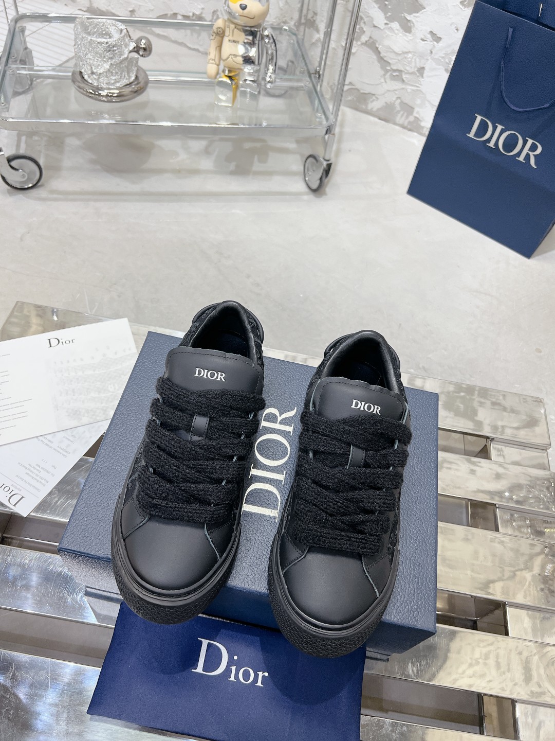 Dior B33 Series Unisex Casual Sneakers in Gray Leather with CD Diamond Canvas 6 a1698336363877 2584