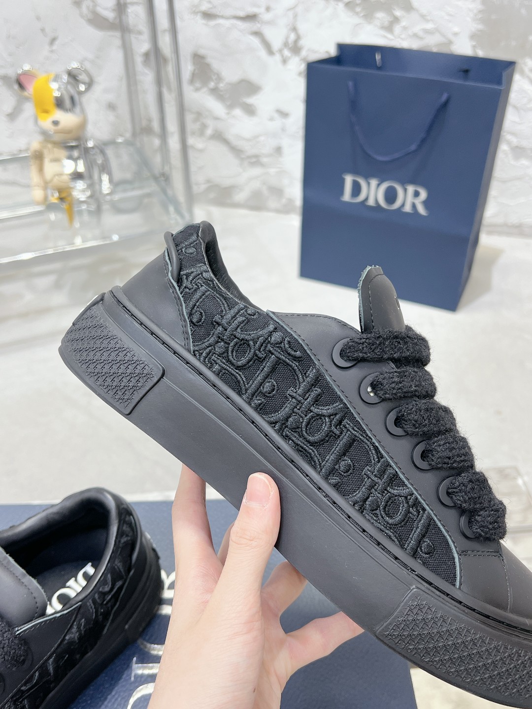 Dior B33 Series Unisex Casual Sneakers in Gray Leather with CD Diamond Canvas 8 a1698336364031 4267