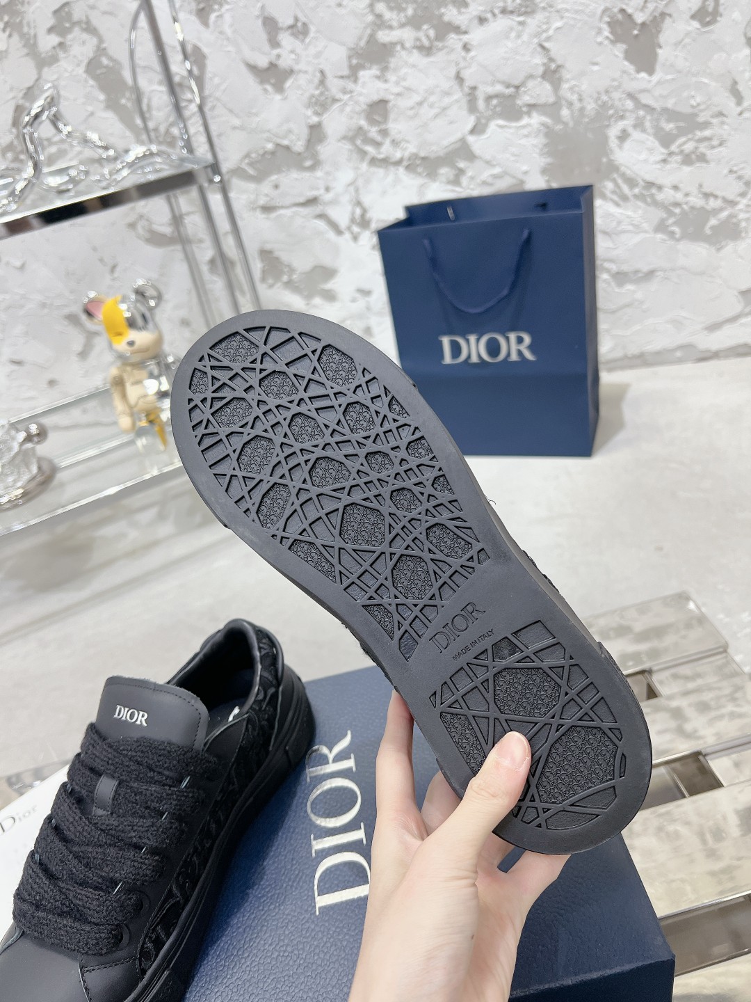 Dior B33 Series Unisex Casual Sneakers in Gray Leather with CD Diamond Canvas 10 a1698336364201 4348
