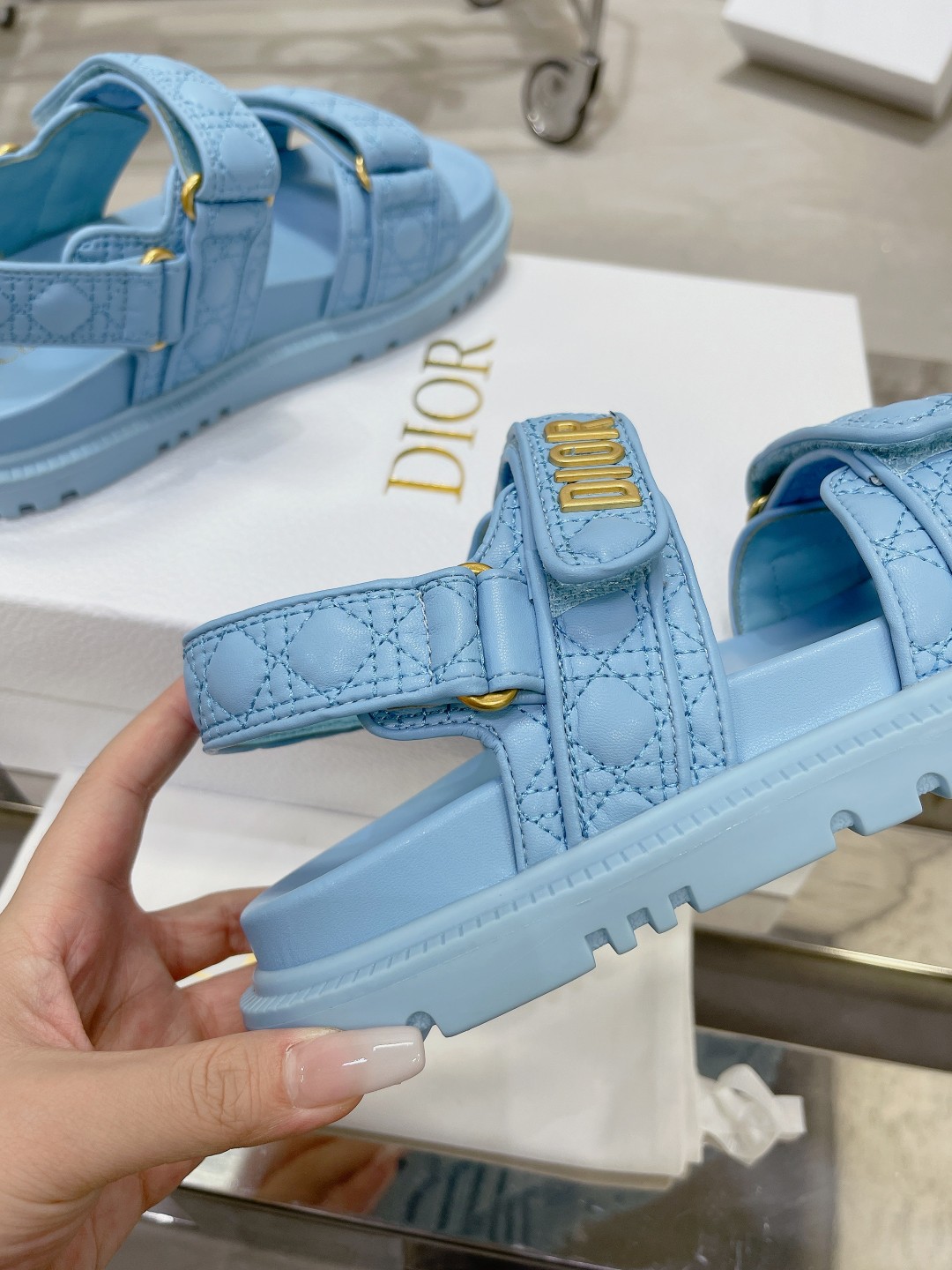 DIOR混種羊皮DiorAct涼鞋 - 軽量で快適なデザイン