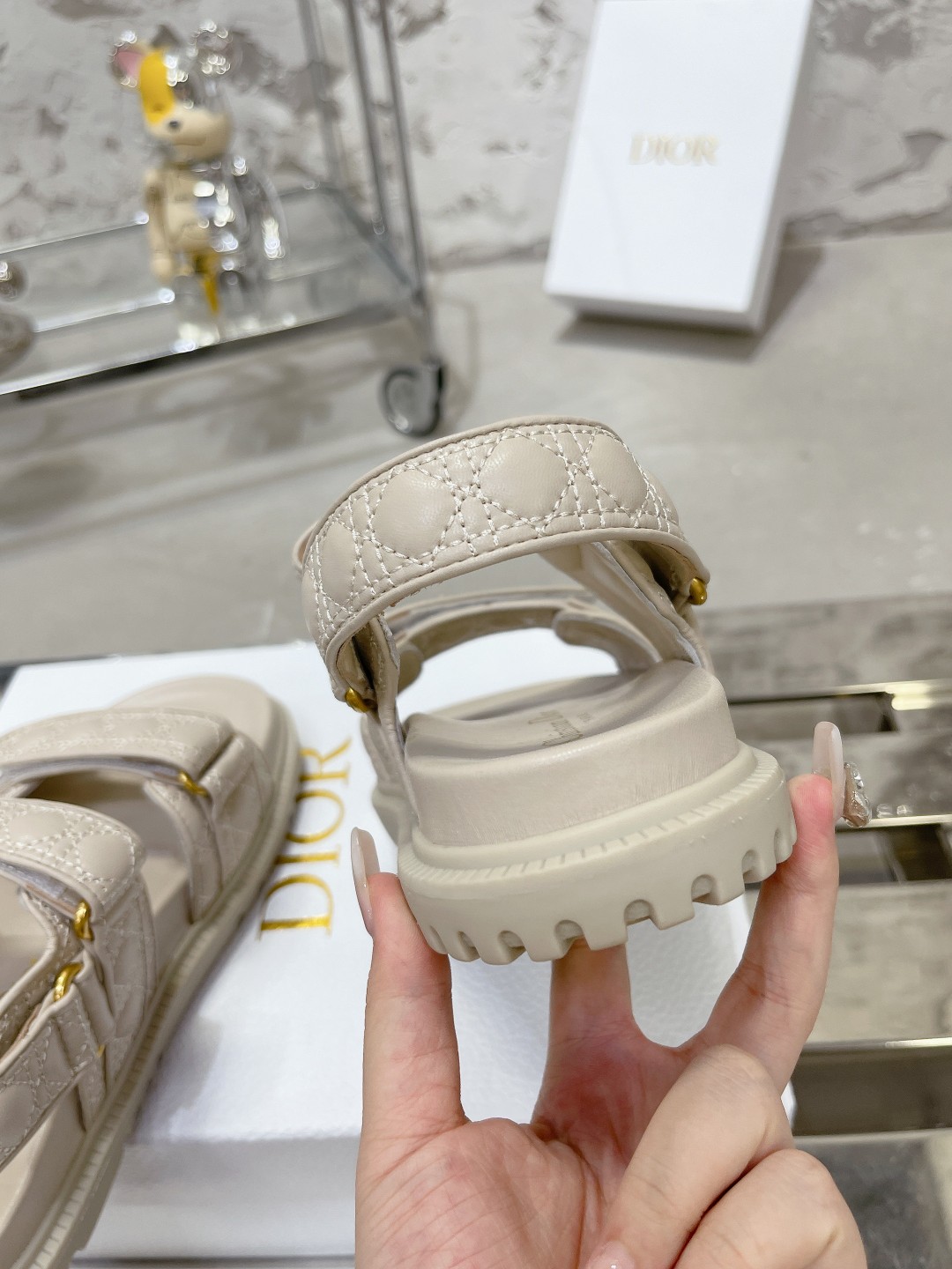 DIOR混種羊皮DiorAct凉鞋 - 軽量で快適なデザイン