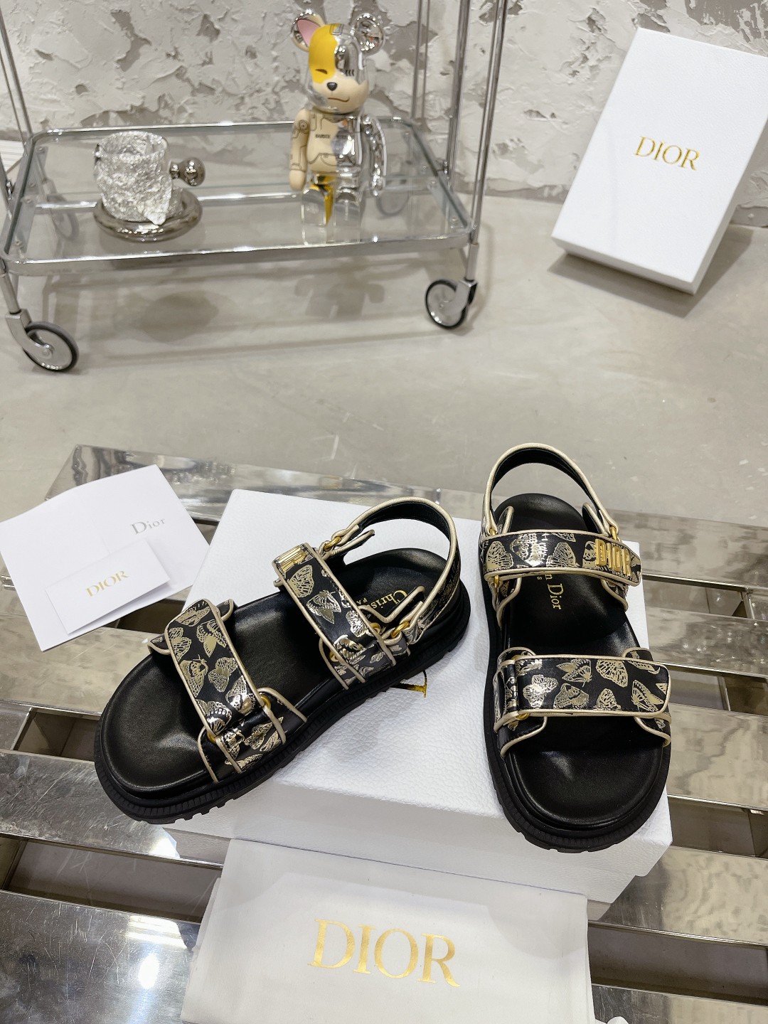DIOR混種羊皮DiorAct凉鞋 - 軽量で快適なファッションサンダル