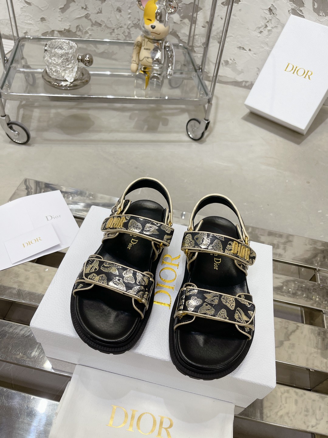 DIOR混種羊皮DiorAct凉鞋 - 軽量で快適なファッションサンダル