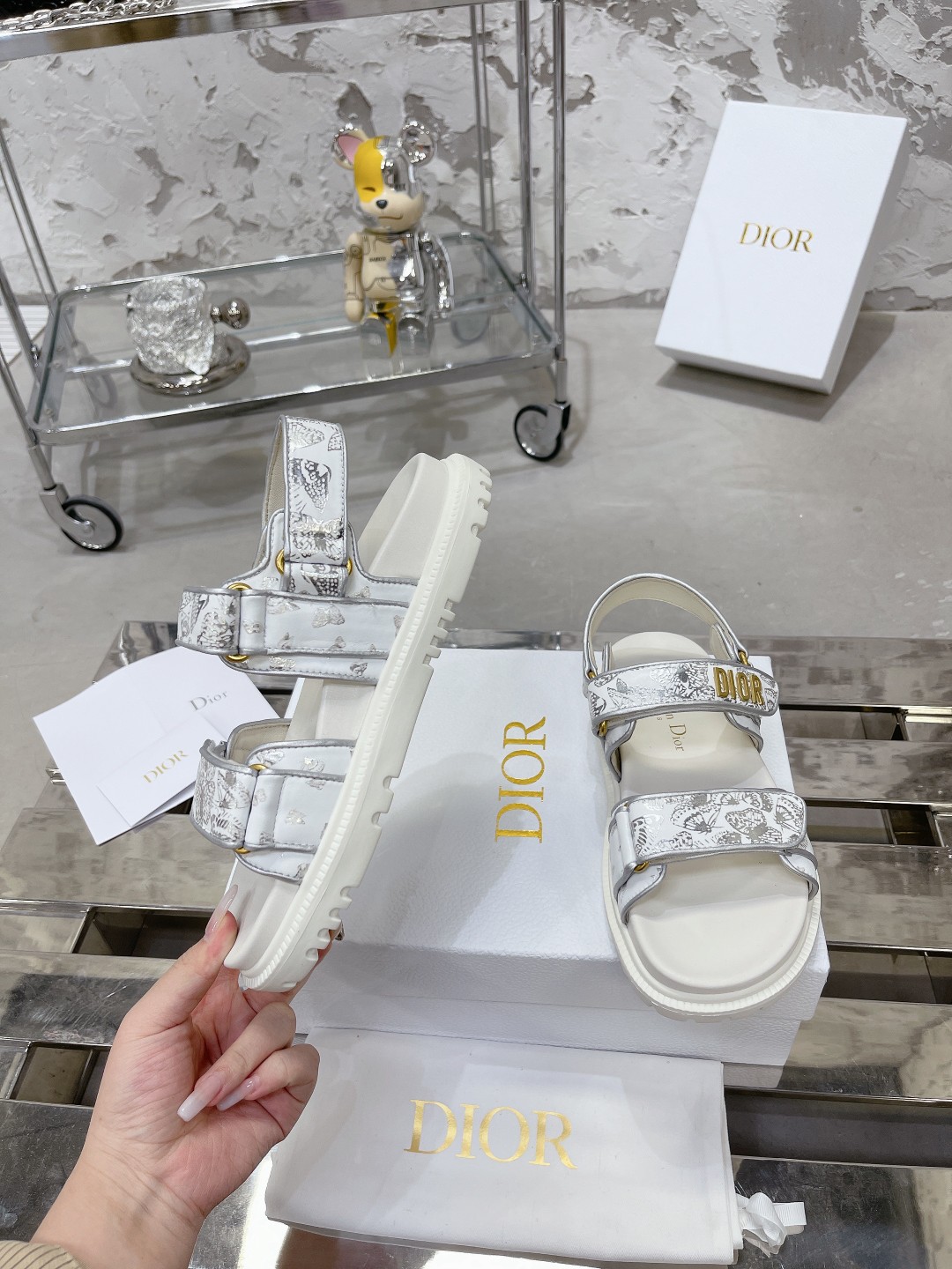 DIOR混種羊皮DiorAct凉鞋 - 軽量で快適なスタイリッシュデザイン