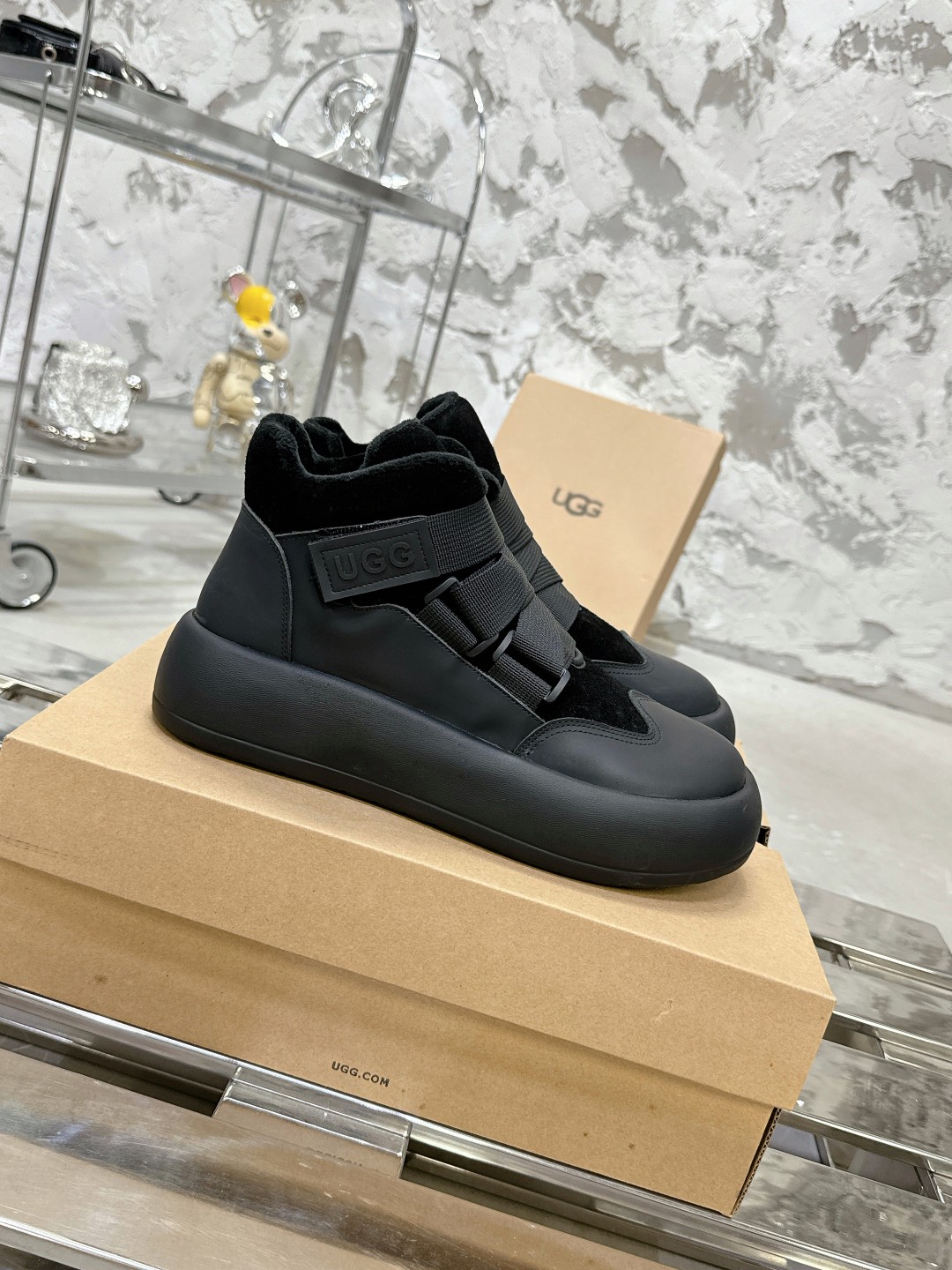 UGG 魔术贴面包鞋 - 超便利な小高帮デザイン