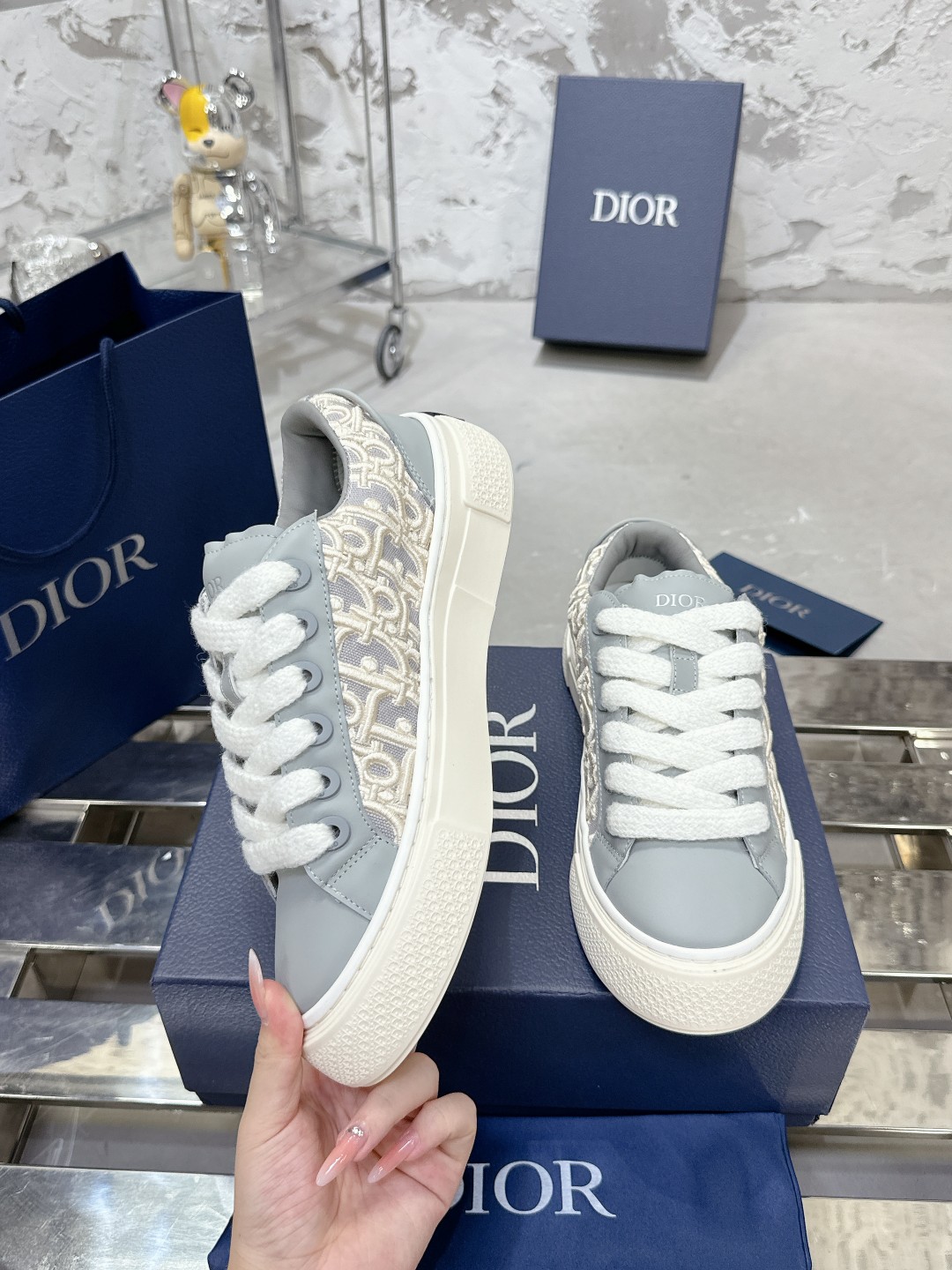 Dior B33 Series Couple Casual Sneakers Dior Gray Leather CD Diamond Pattern 3 a1728938175410 4883
