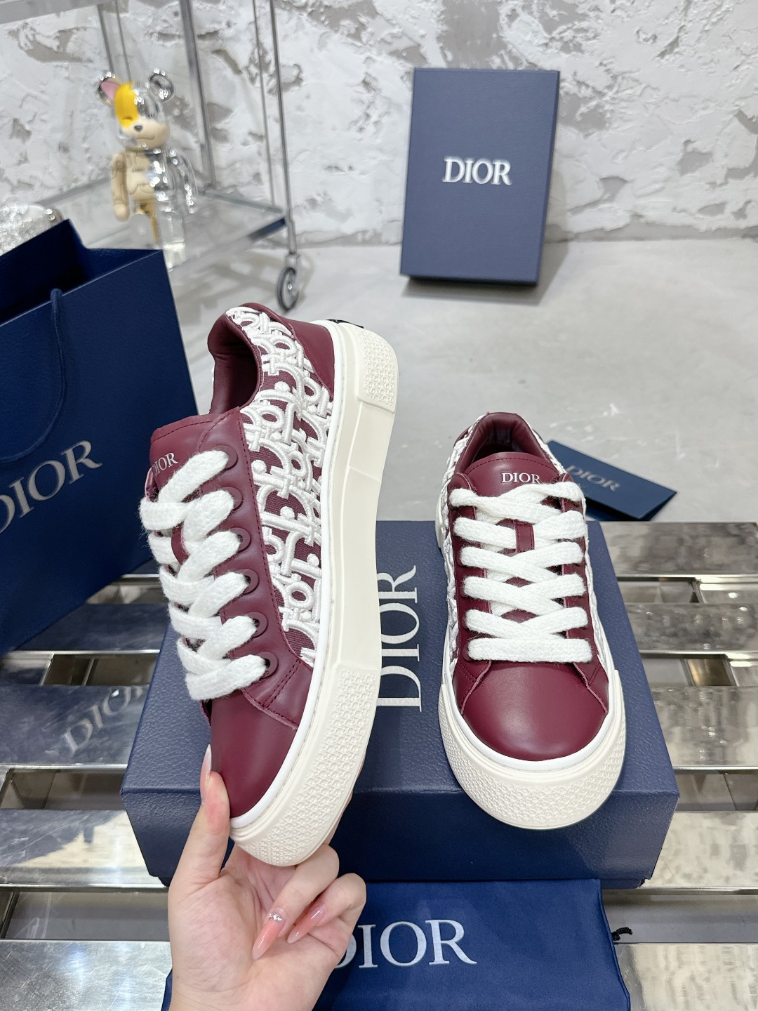 Dior B33 Series Casual Sneakers, Leather and Oblique Canvas, Burgundy 4 a1728938206517 4141
