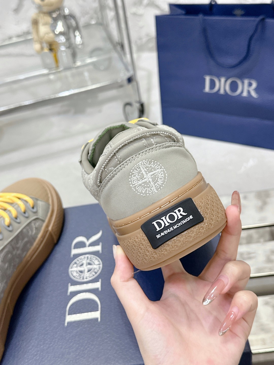 Dior B33 Oblique Jacquard Sneaker, Limited Edition, Unisex, Comfort & Style 8 a1729465868656 4462