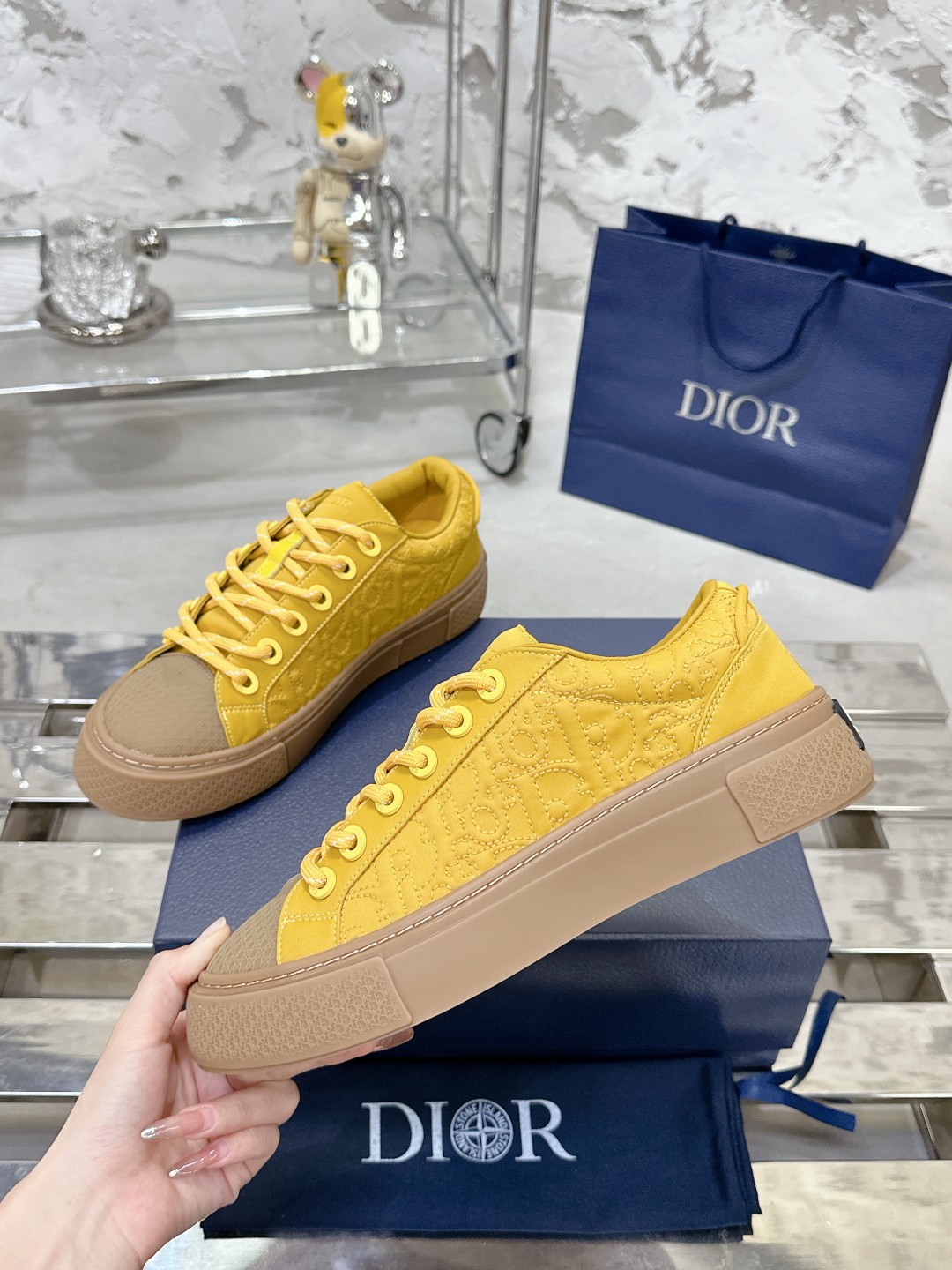 Dior B33 Yellow Oblique Jacquard Sneaker - Limited Edition, Couple Style 4 a1729465900589 3552