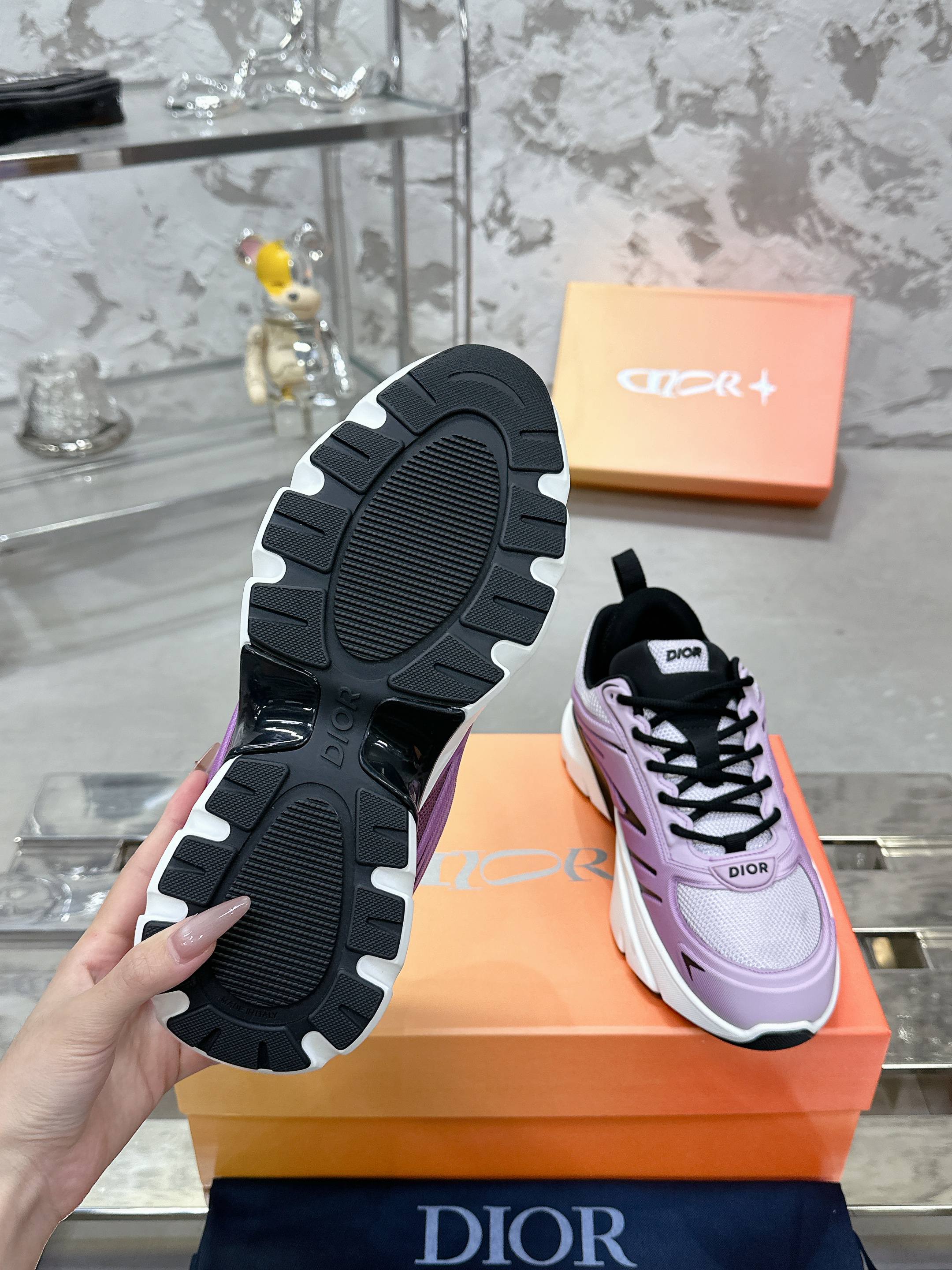 Dior B44 Blade スニーカー｜洗練された厚底デザイン