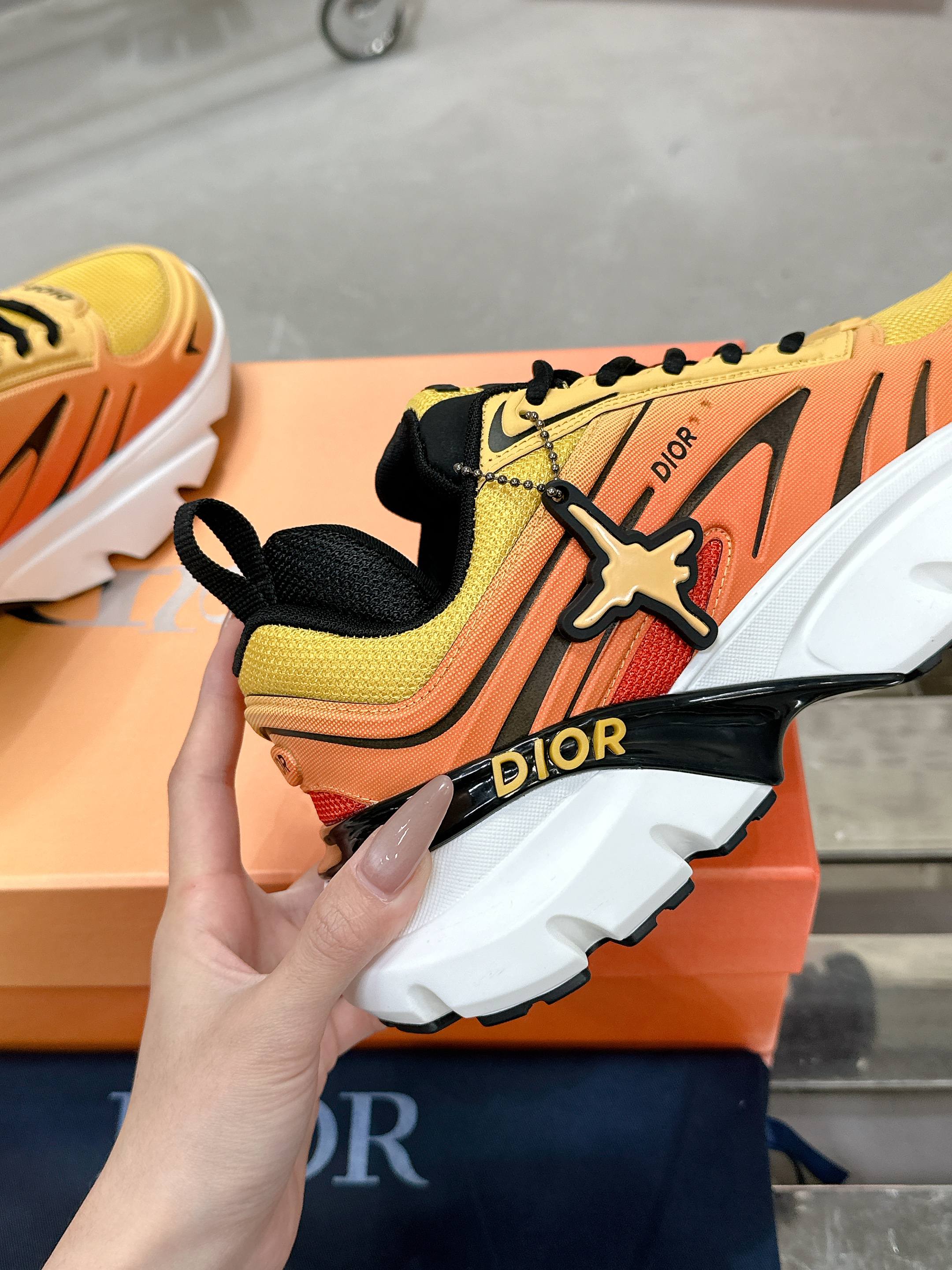 Dior B44 Bladeシリーズ カップル厚底スニーカー