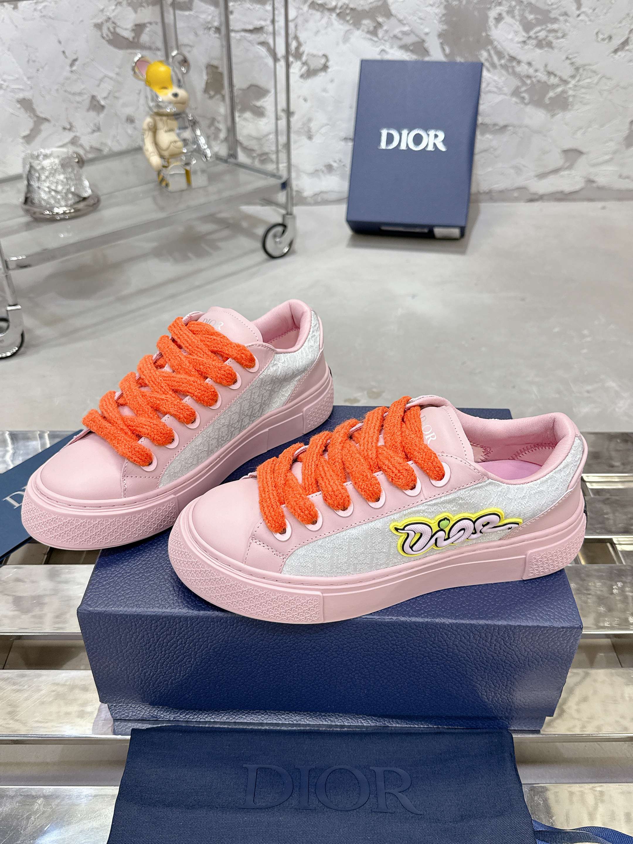 Dior B33シリーズ 最新蛇年限定 カップル向け スポーツシューズ