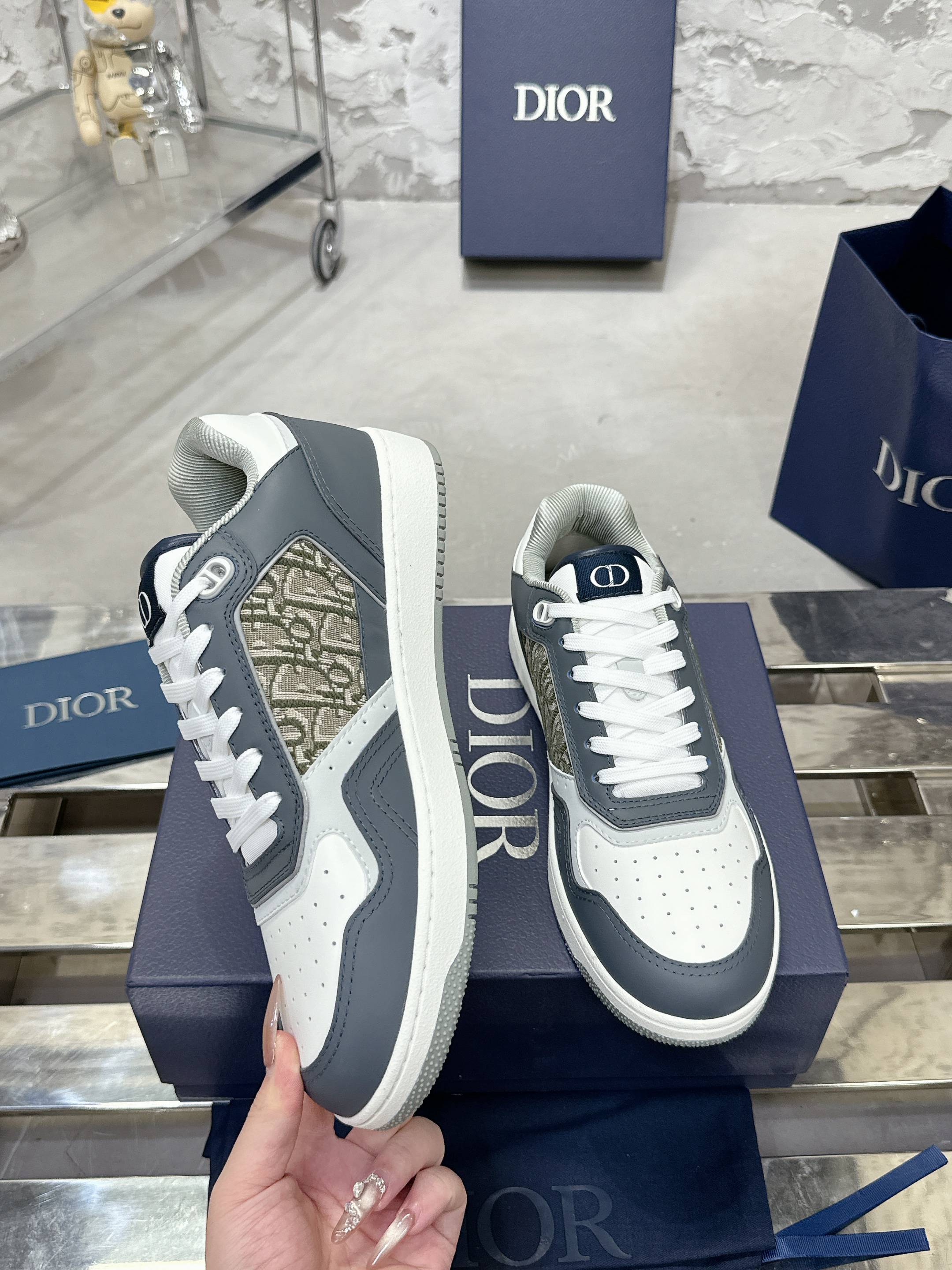 Dior B27シリーズ カップル向け 老花 石頭纹 休闲 スニーカー