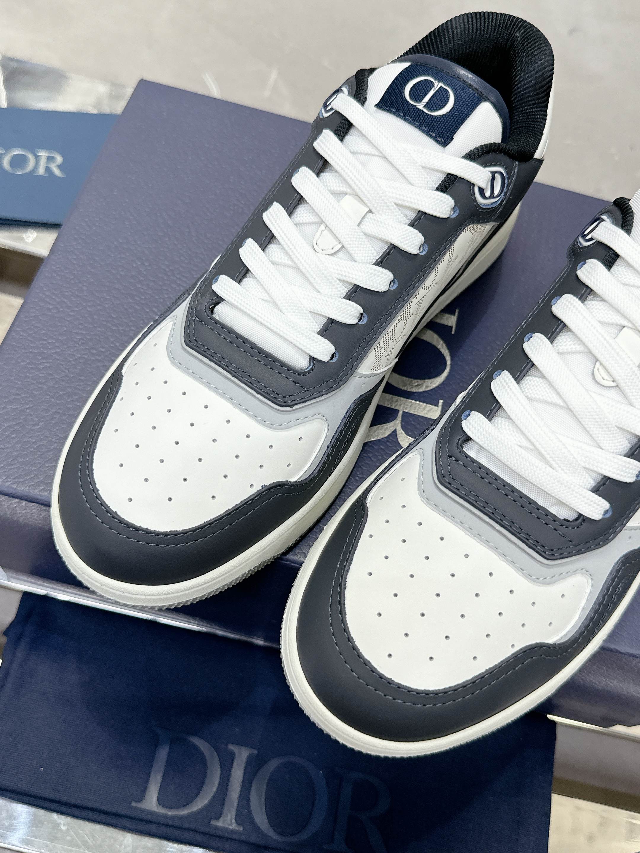 Dior B27シリーズ カップル向け 老花 石頭纹 スポーツシューズ
