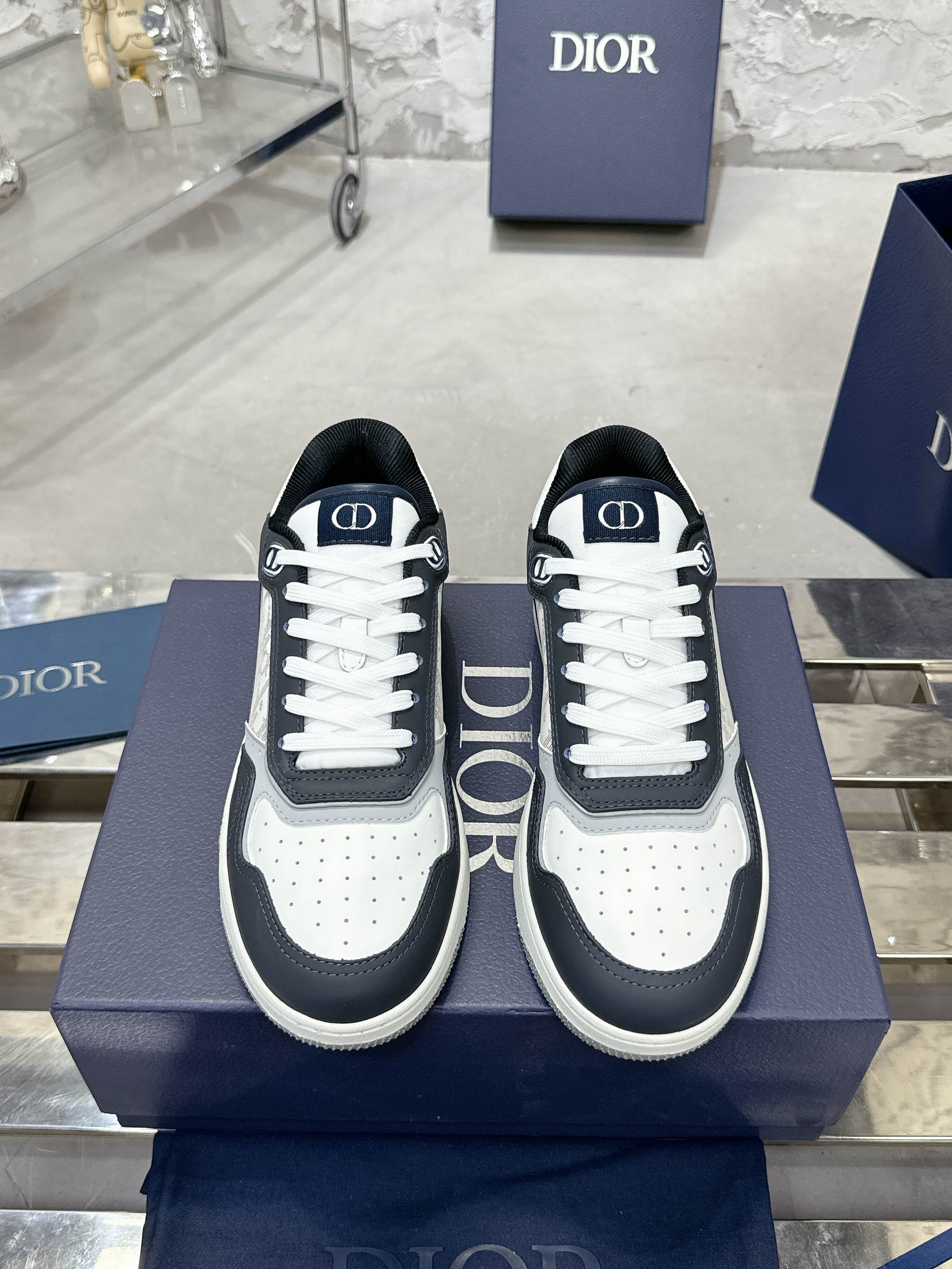 Dior B27シリーズ カップル向け 老花 石頭纹 スポーツシューズ