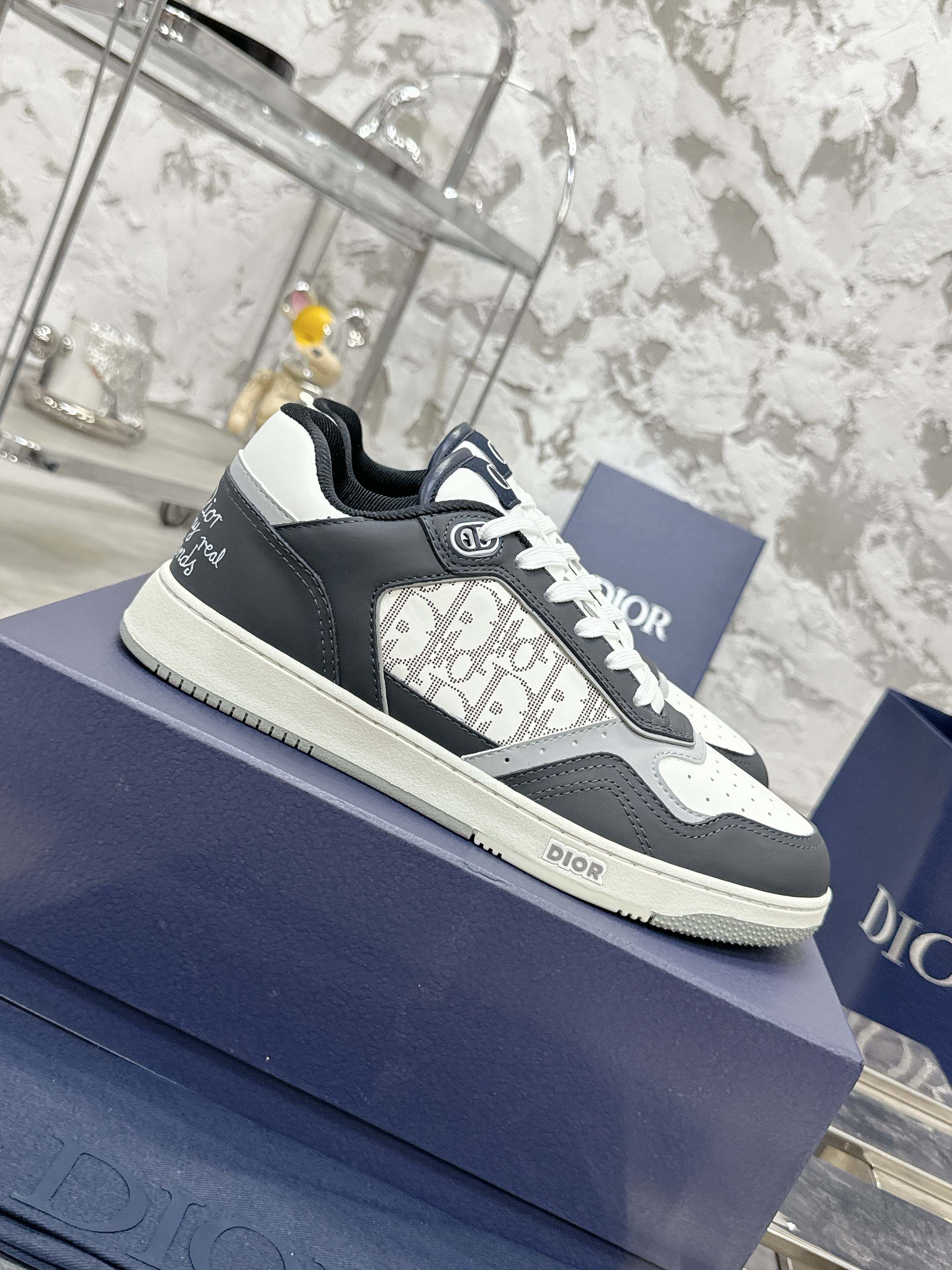 Dior B27シリーズ カップル向け 老花 石頭纹 スポーツシューズ