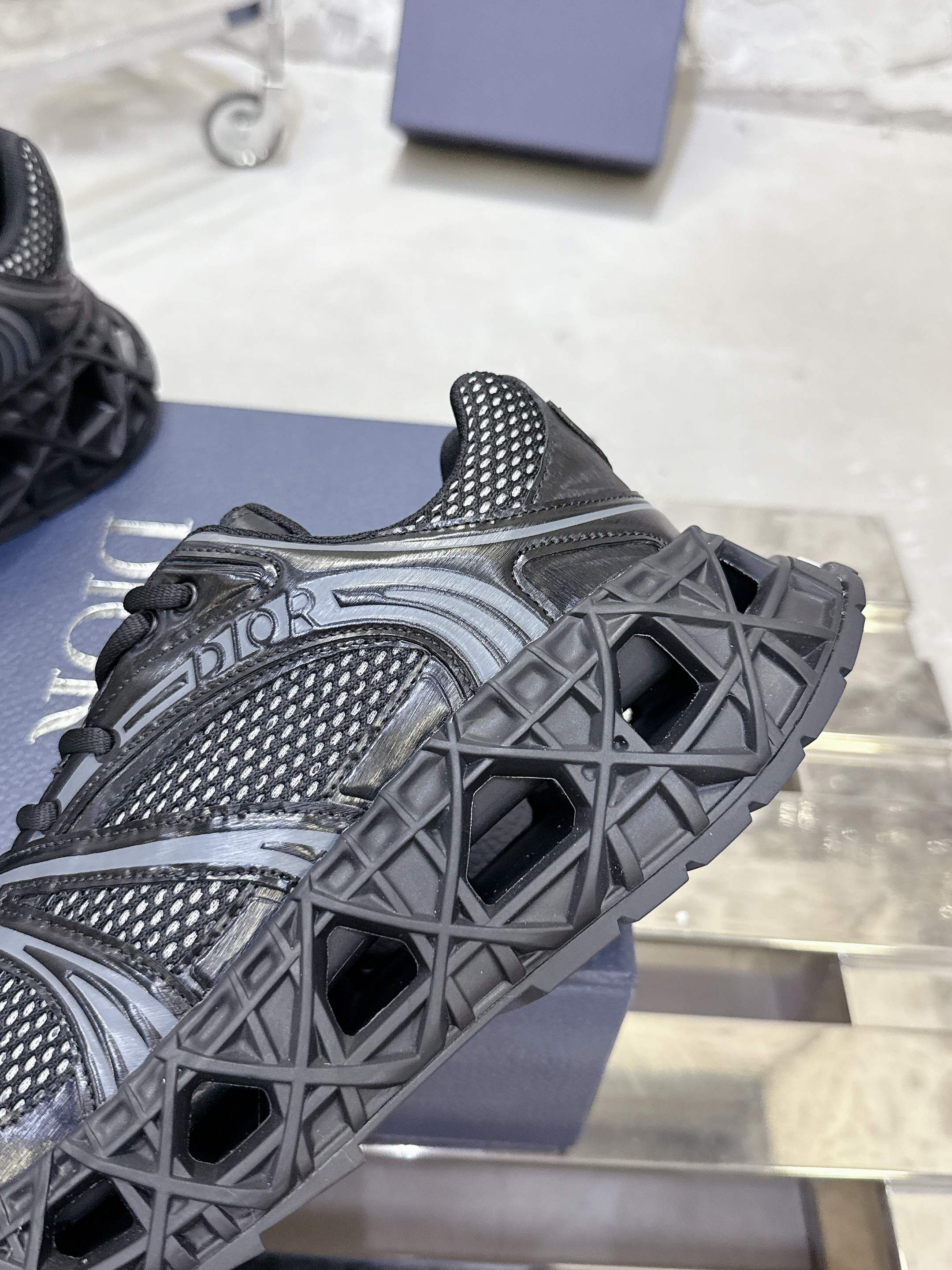 Dior B35 春夏コレクション 高級スニーカー