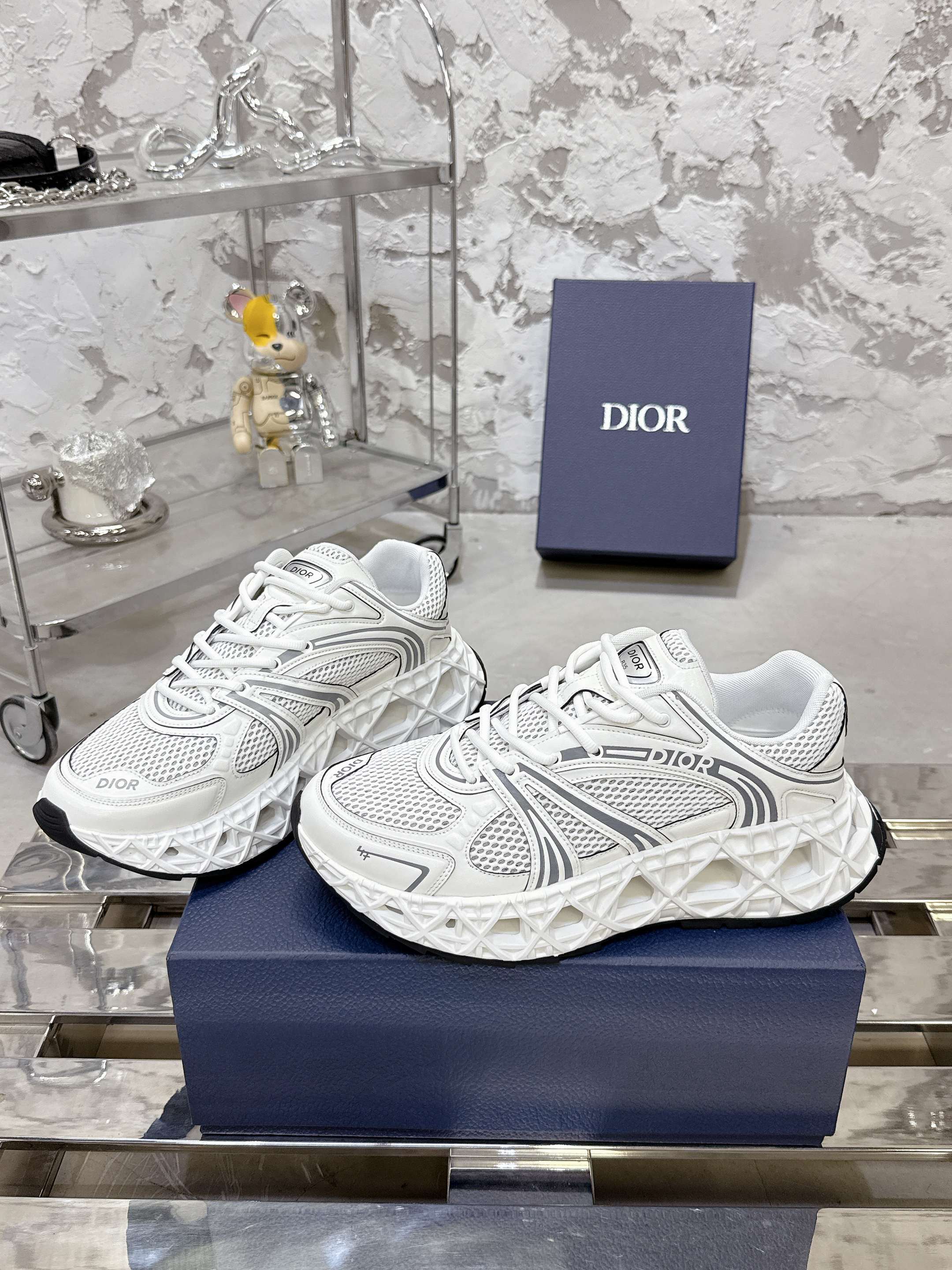 Dior B35 スニーカー - 春夏の新作、快適な履き心地