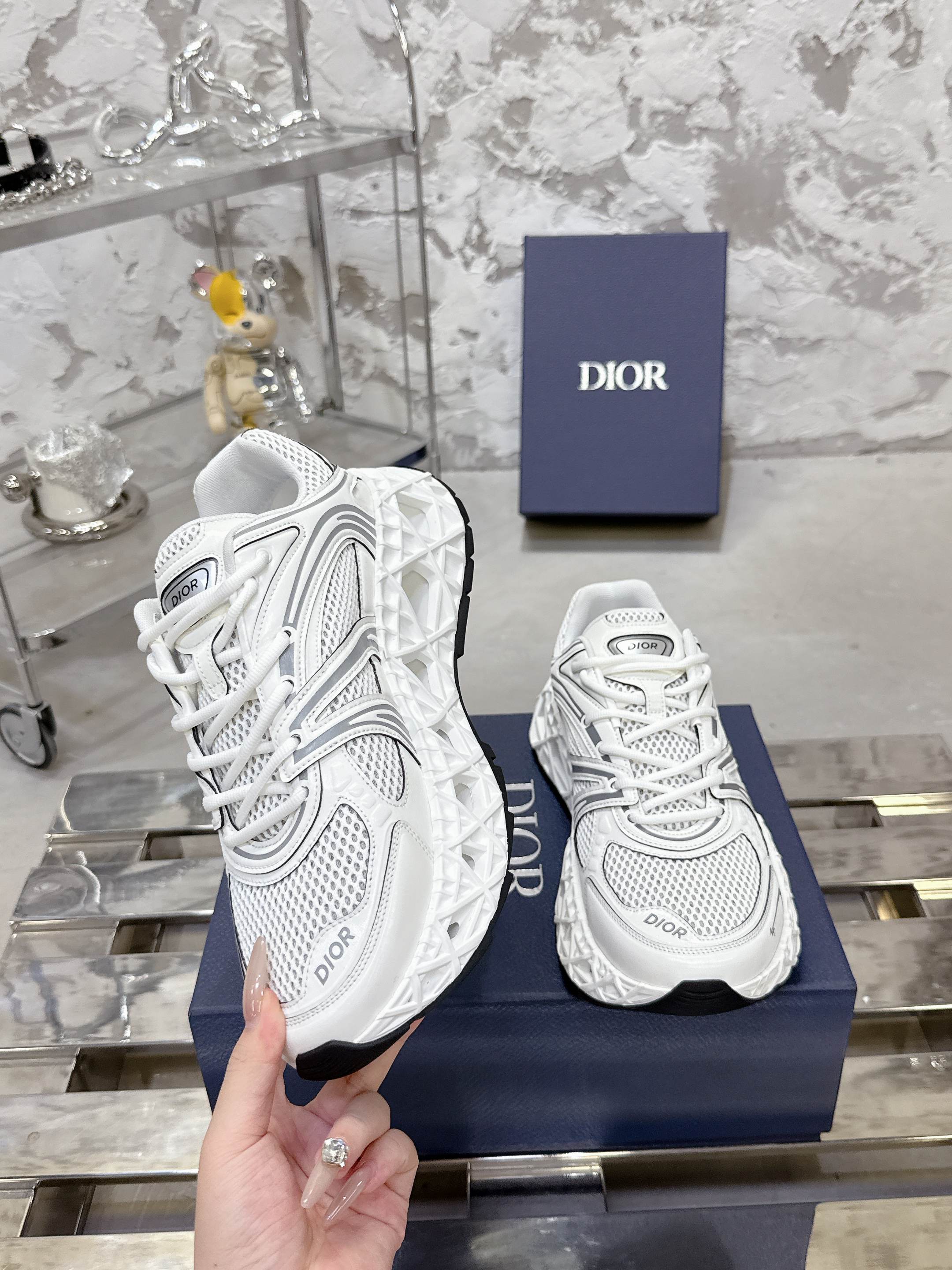 Dior B35 スニーカー - 春夏の新作、快適な履き心地