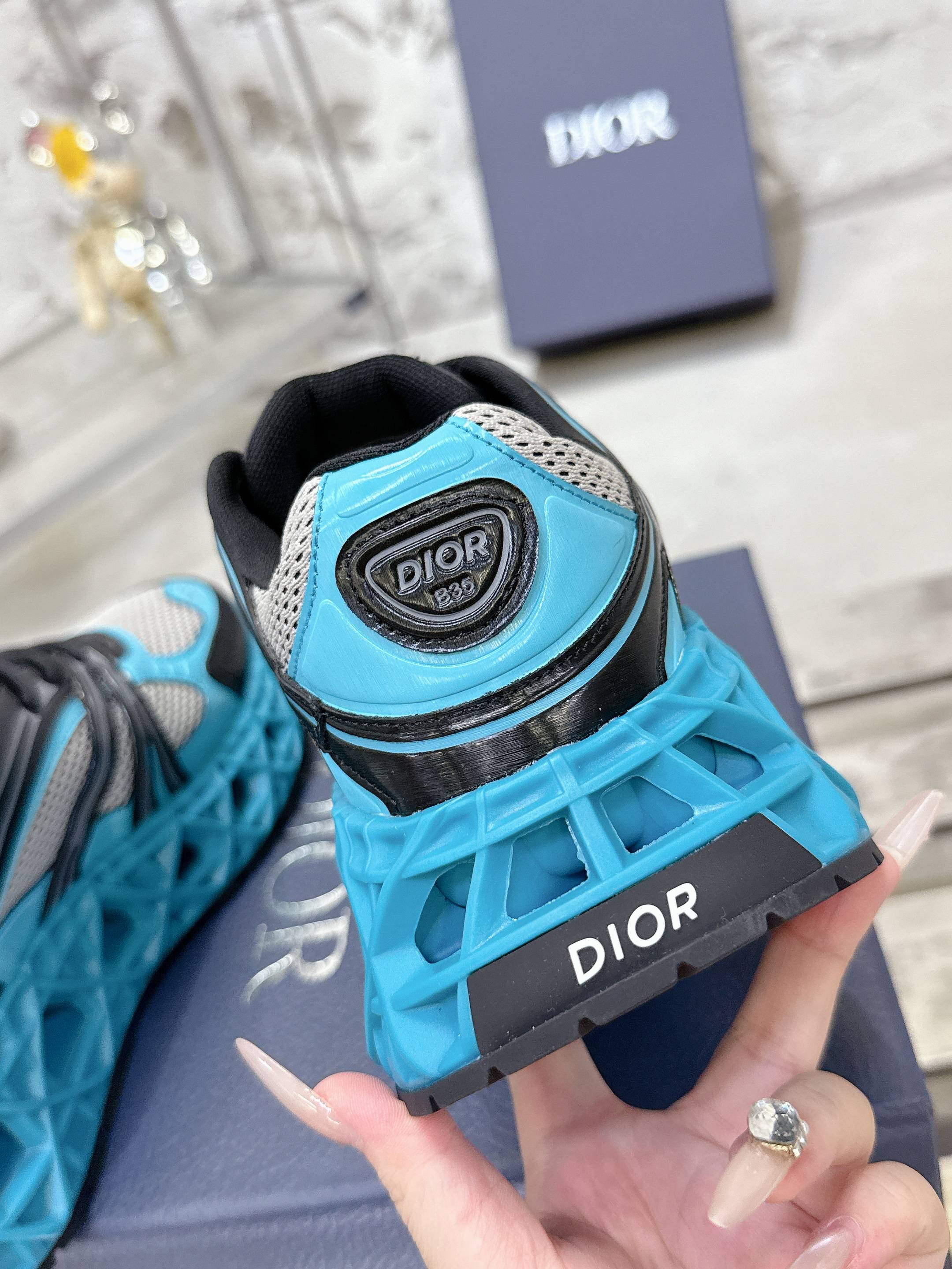 Dior B35 春夏休闲运动鞋 - 高订风格の新境界