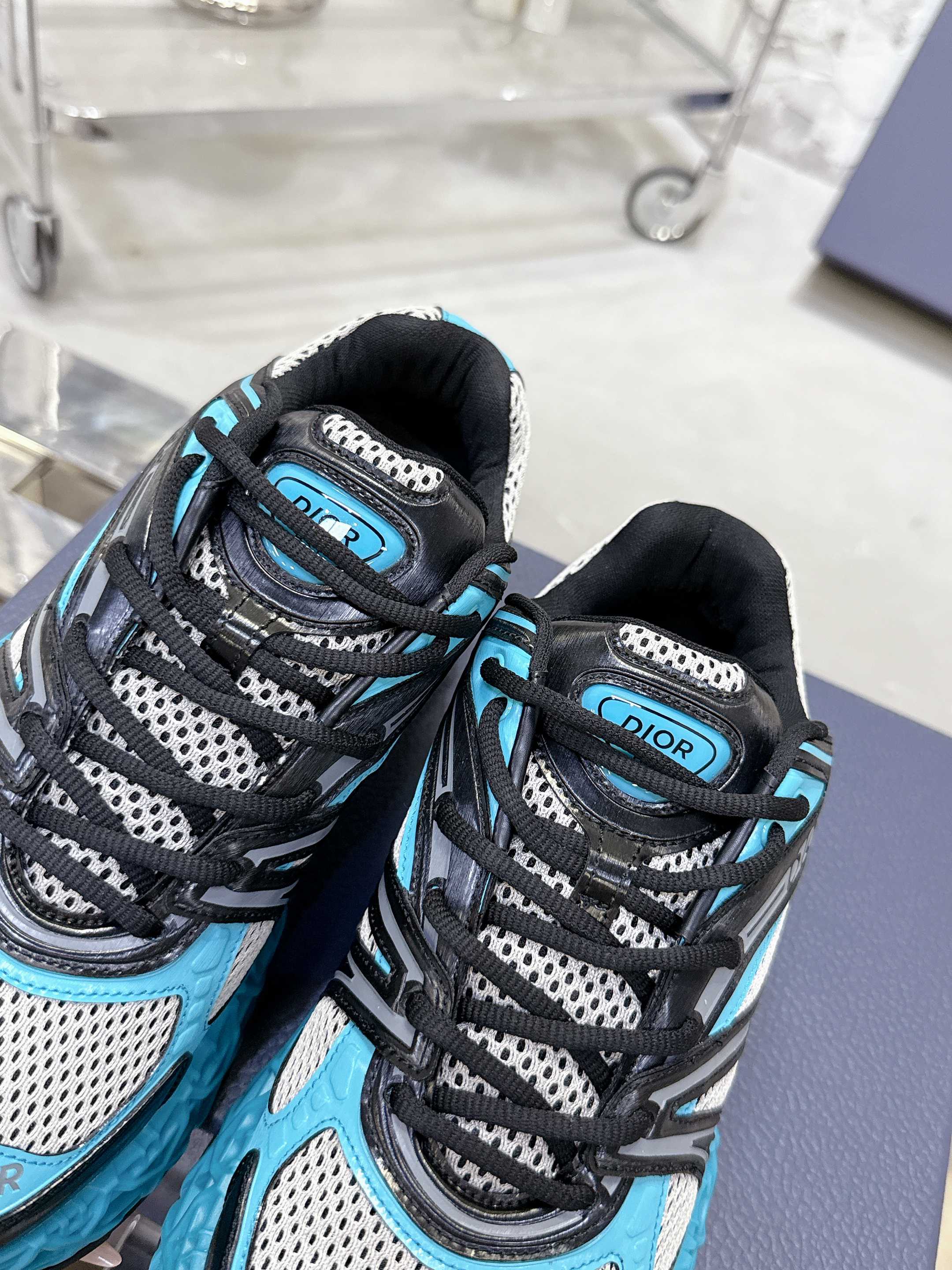 Dior B35 春夏休闲运动鞋 - 高订风格の新境界